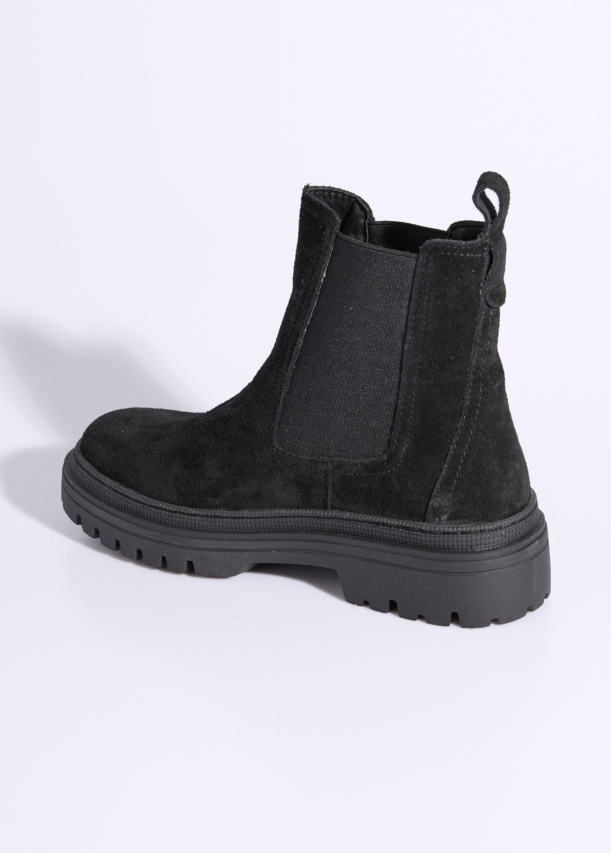 Wedge_and_high-top_Chelsea_boots_Black_DO1_slim