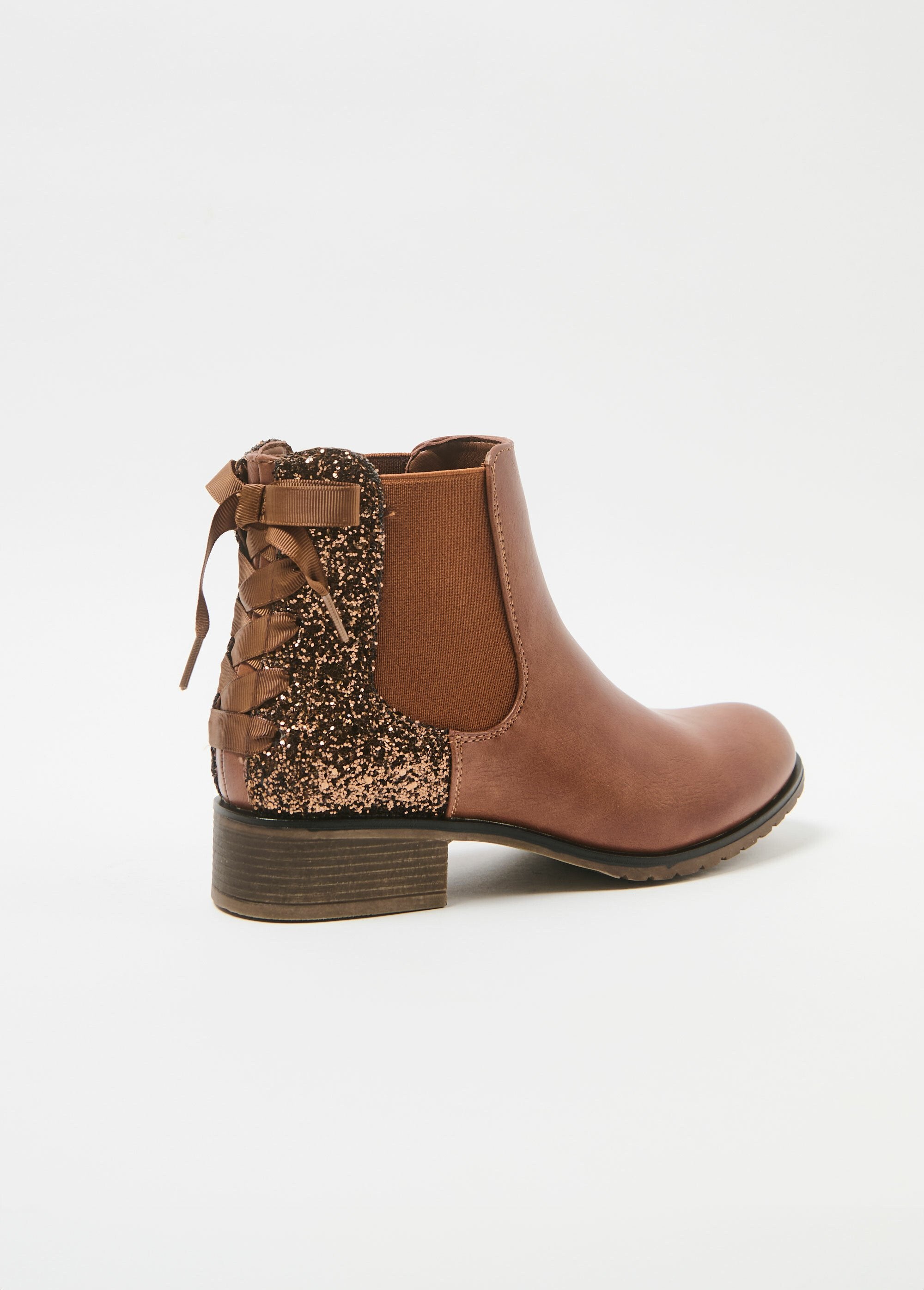 Chelsea_boots_with_fancy_heels_and_bow_camel_DO1_slim