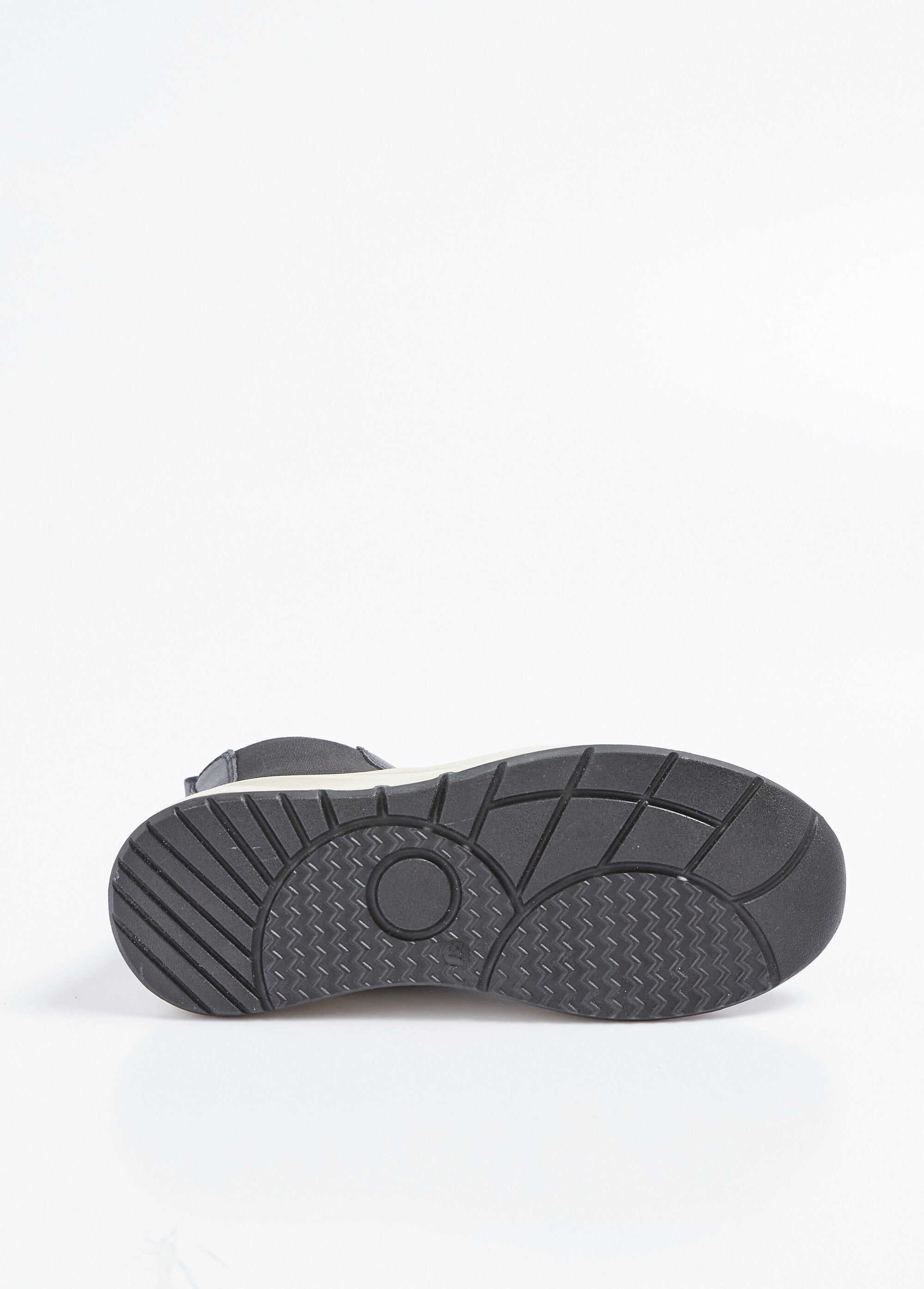 Thick-soled_sportswear_leather_boots_Black_UN1_slim