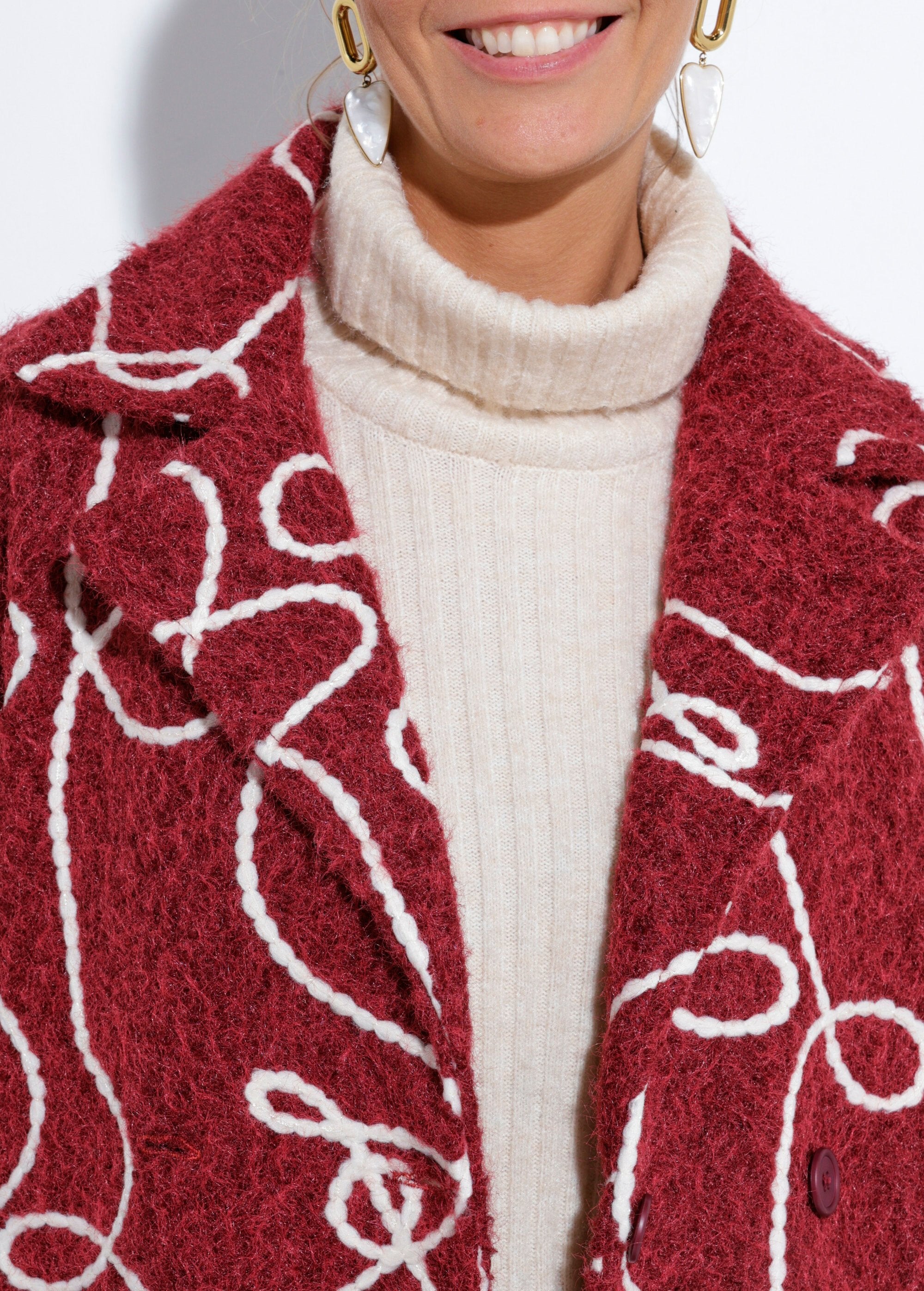 Long,_fancy_boiled_wool-style_pea_coat_Bordeaux_DE1_slim