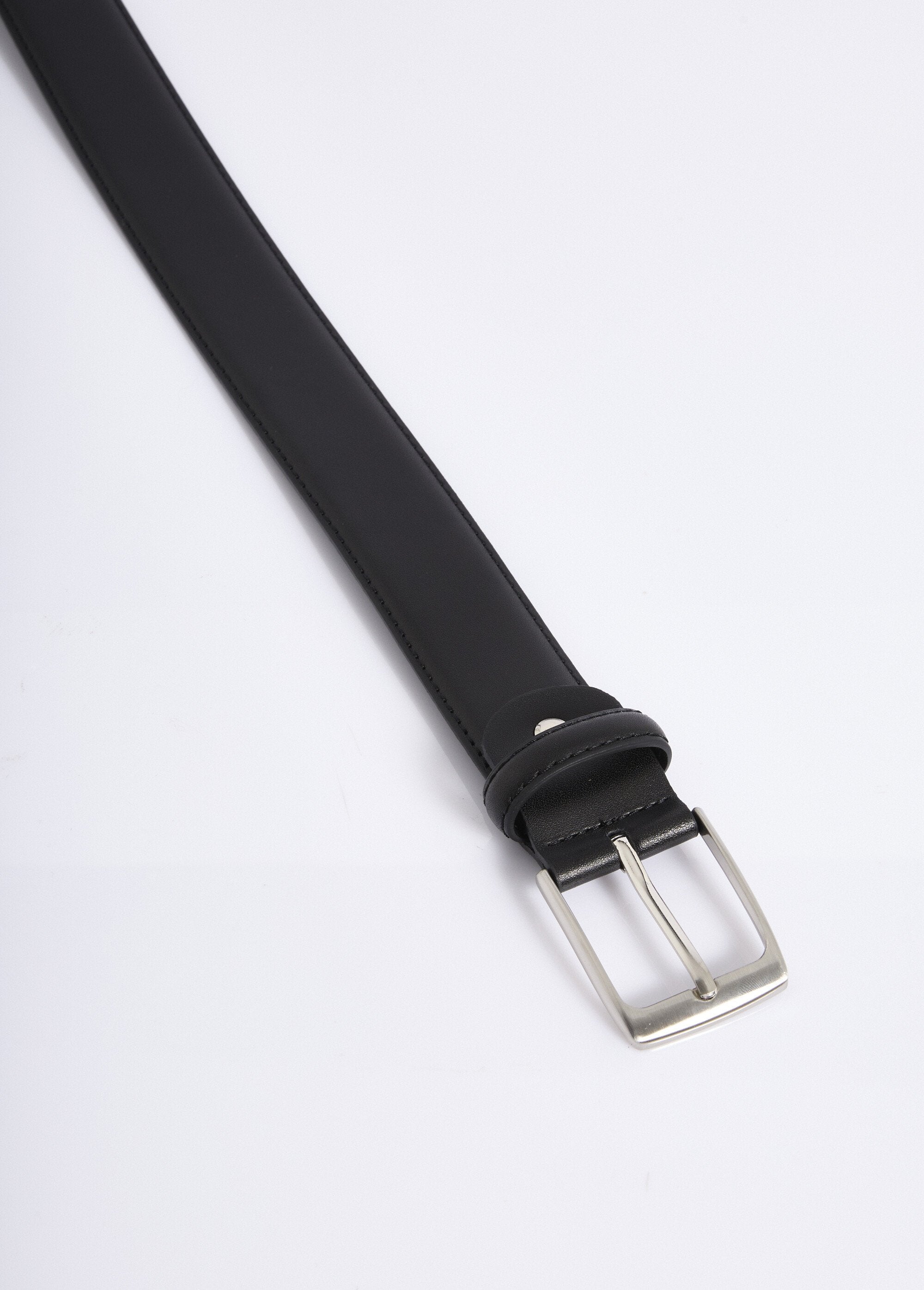 Faux_leather_belt,_metal_buckle_Black_DE1_slim