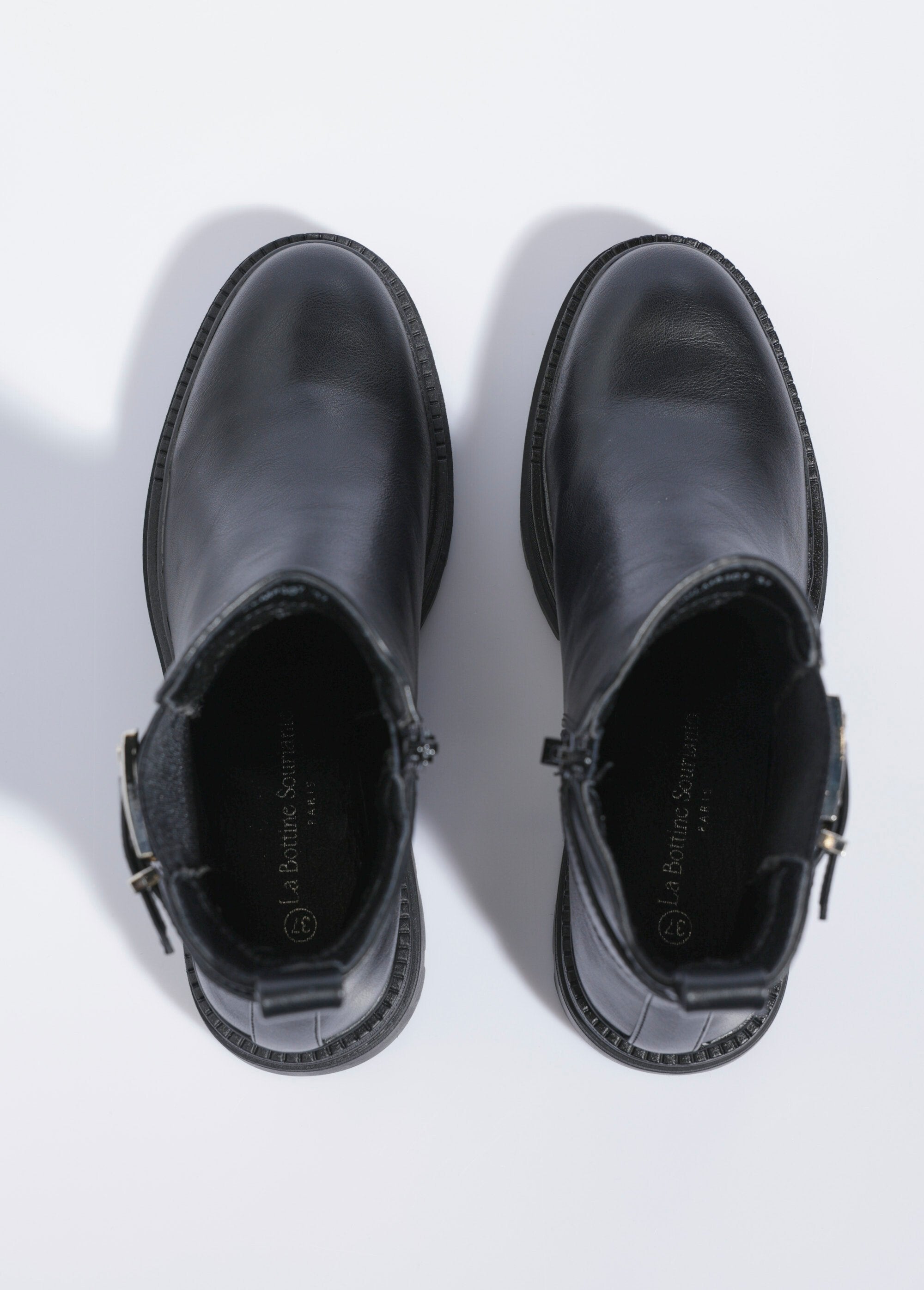 Chelsea_boots_with_lugged_sole_and_buckle_Black_OV1_slim