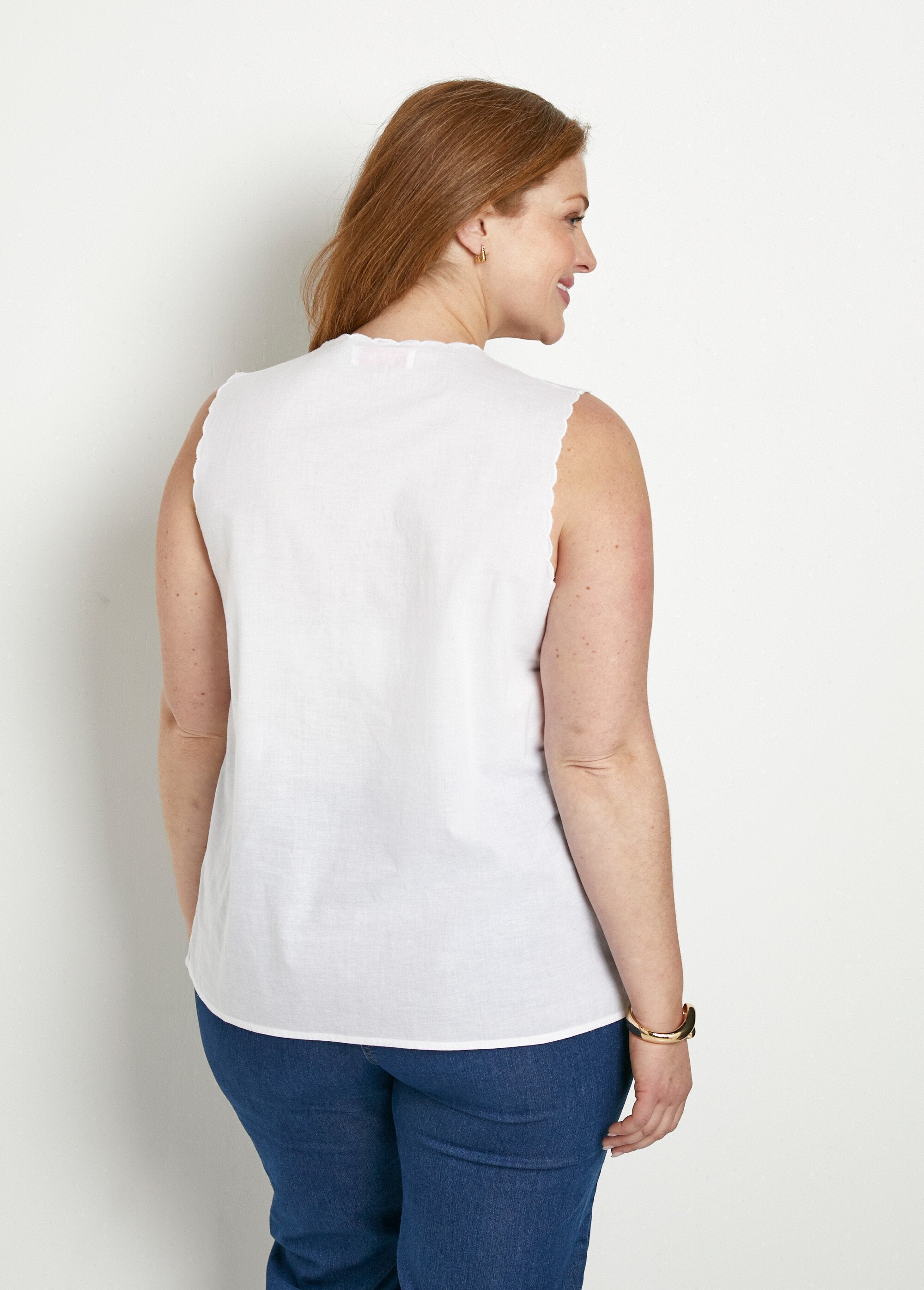 Plain_embroidered_cotton_tank_top_White_DO1_curvy