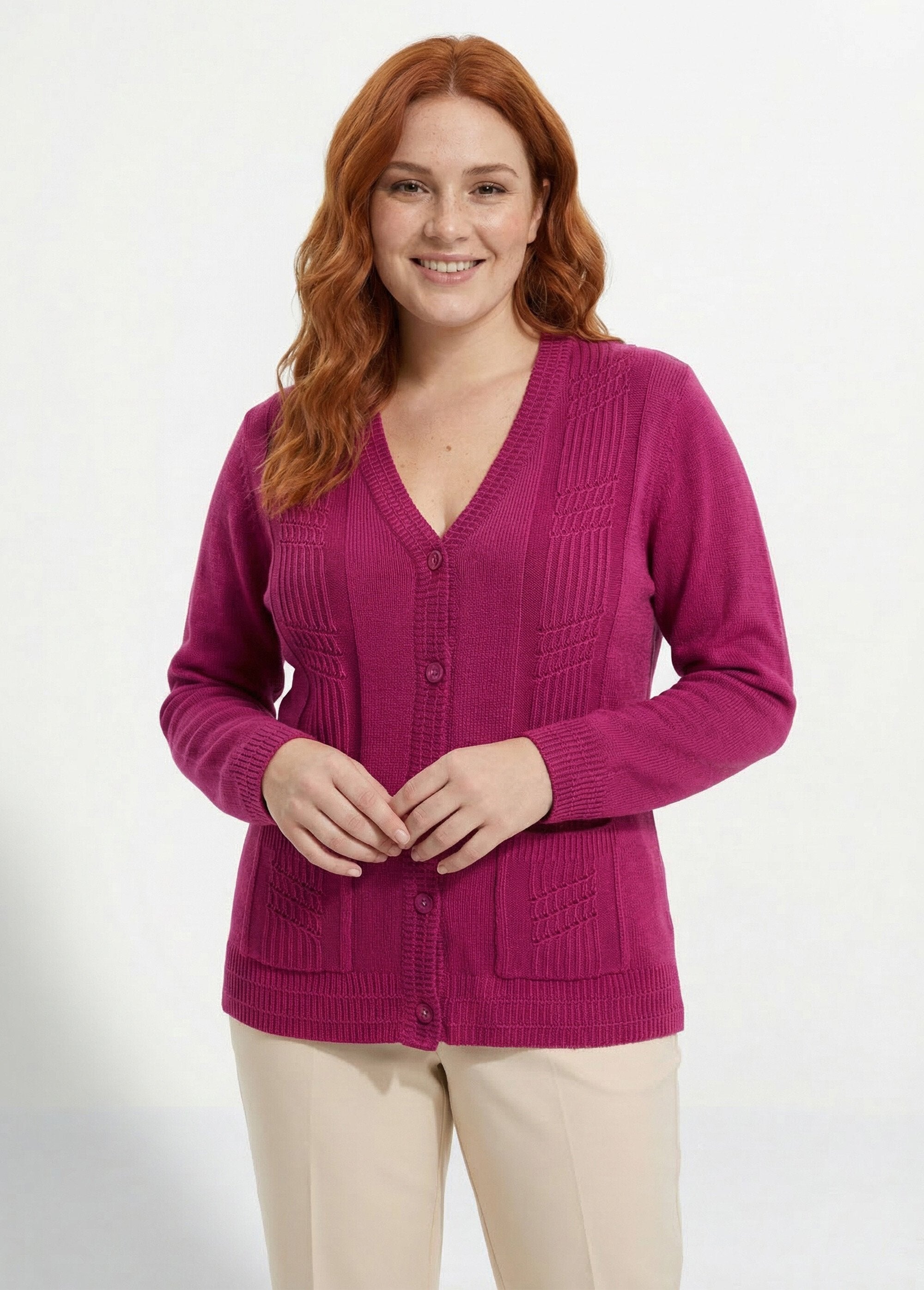 Long-sleeved_buttoned_cardigan_Blackcurrant_FA1_curvy