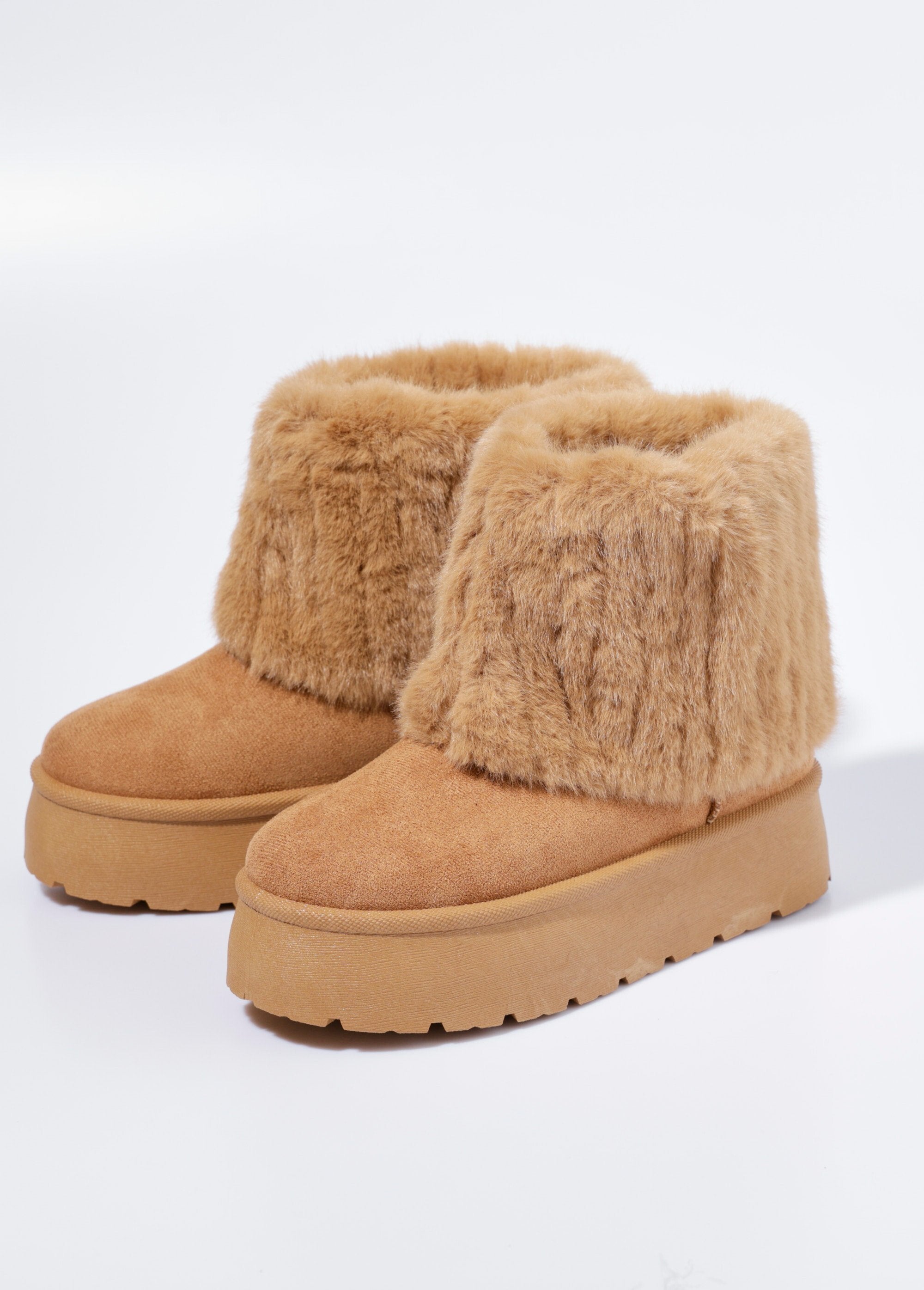 Faux_fur_wedge_boots_camel_DE1_slim