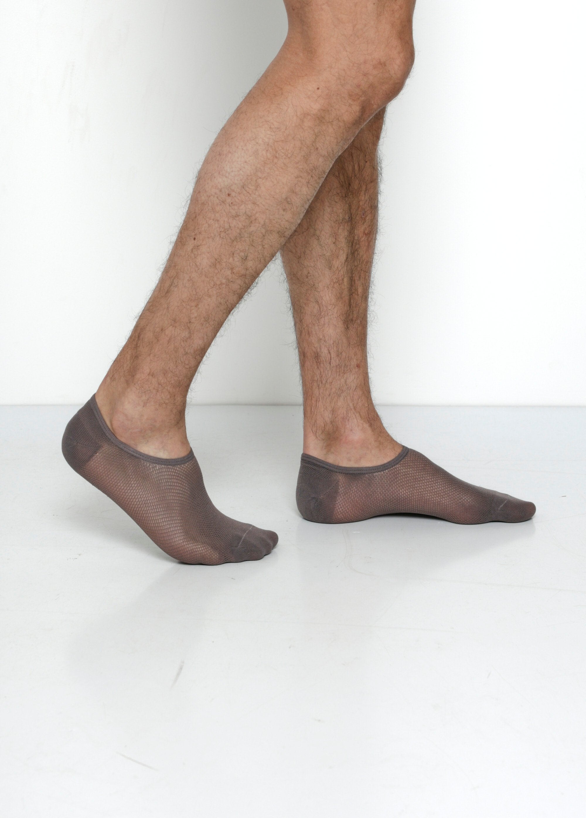 Pack_of_3_non-slip_socks,_assorted_Black_matching_DR1_slim