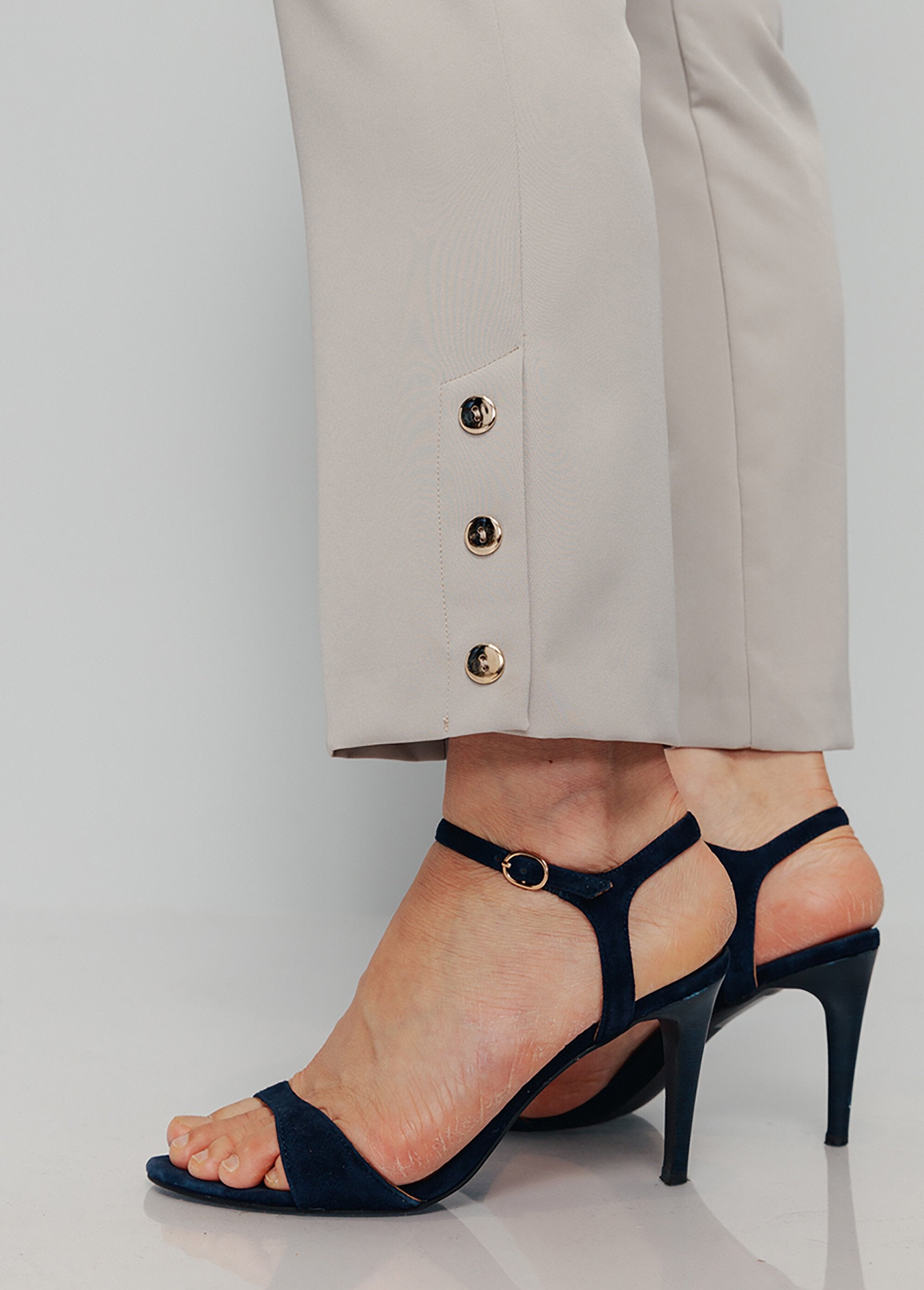 Plain_7/8_straight_wrinkle-free_trousers_Sand_DE2_slim