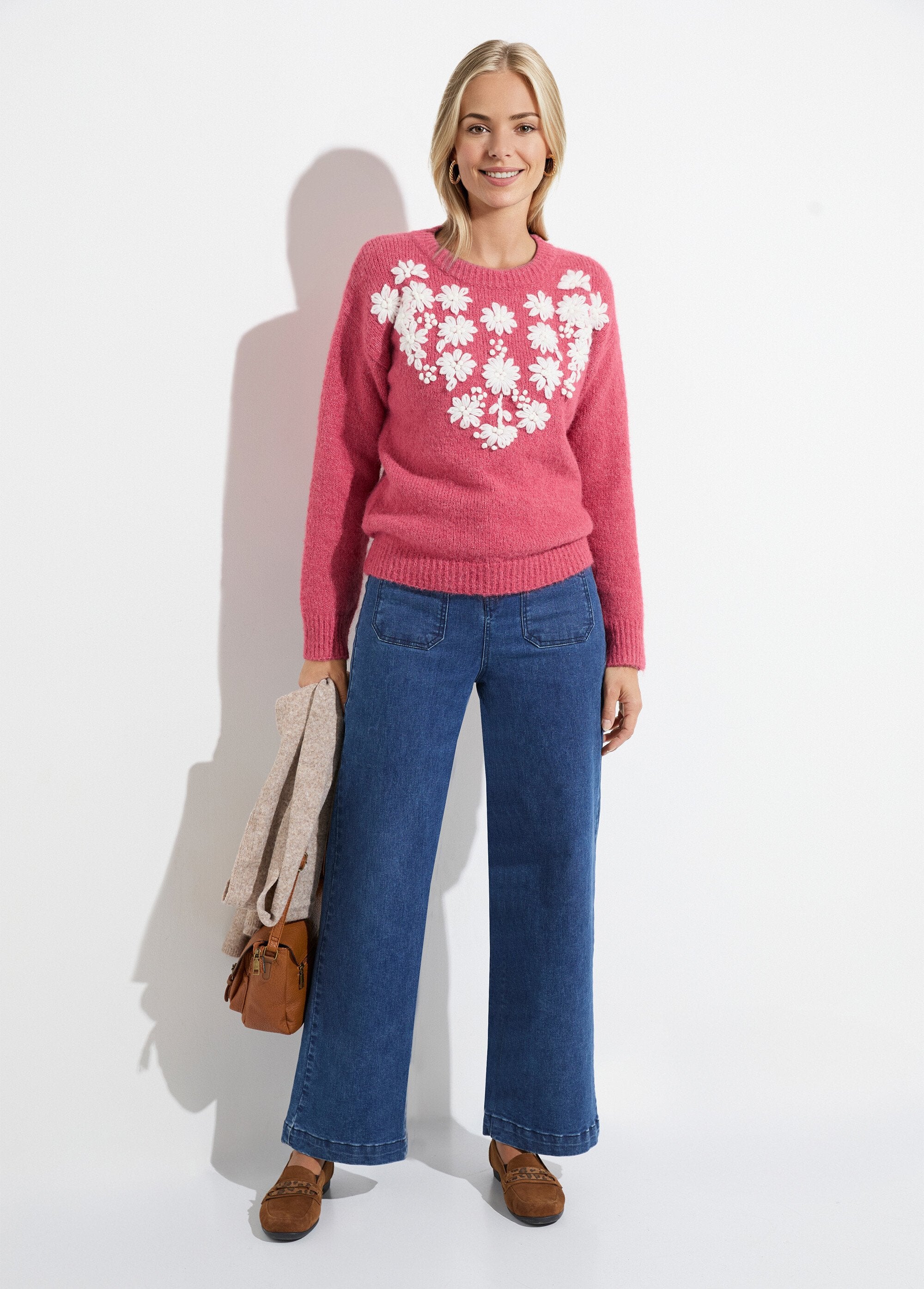 Soft_round_neck_sweater_with_embroidered_flowers_Pink_SF1_slim