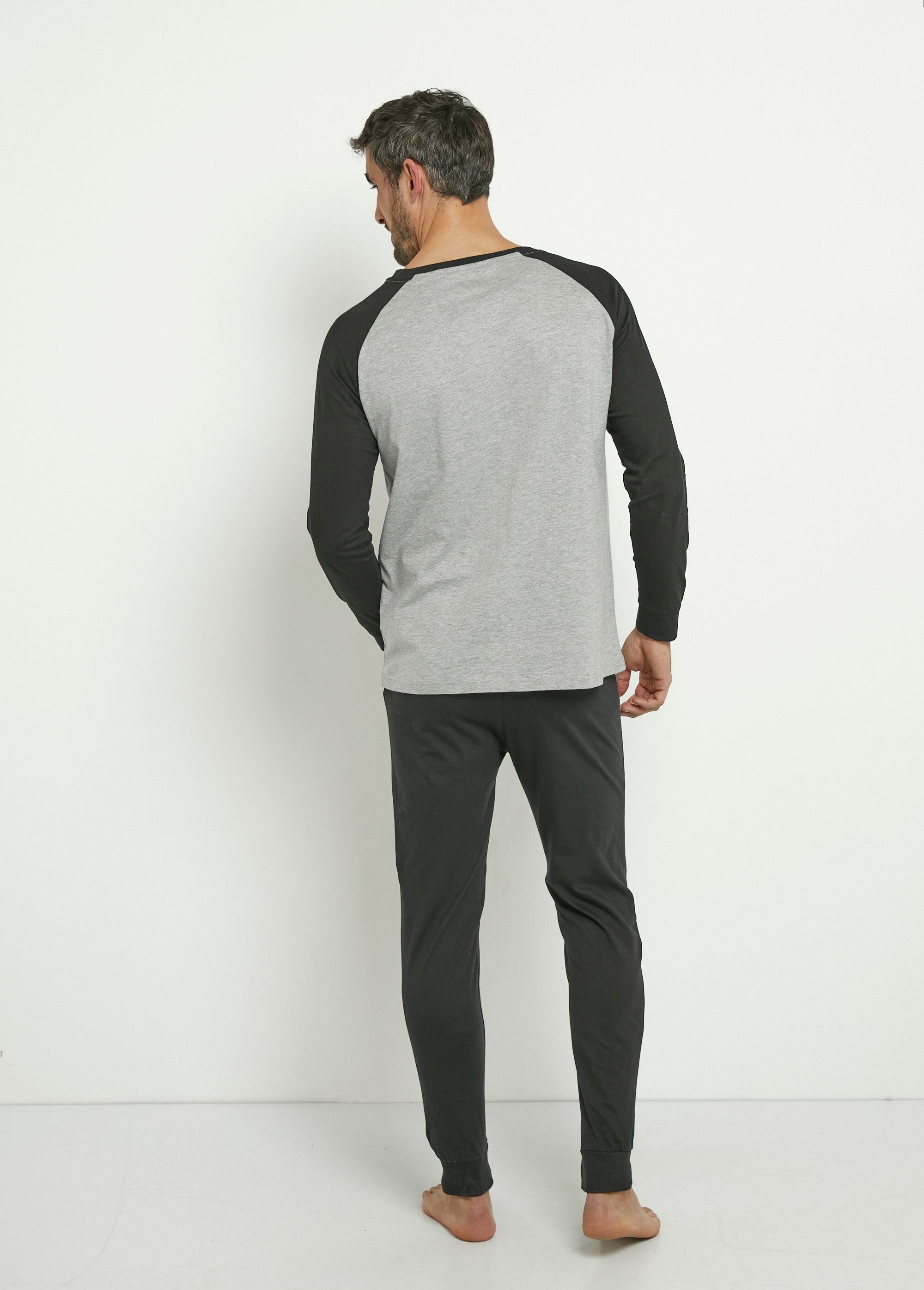 Long_cotton_pajamas_with_placed_logo_Black_DO1_slim