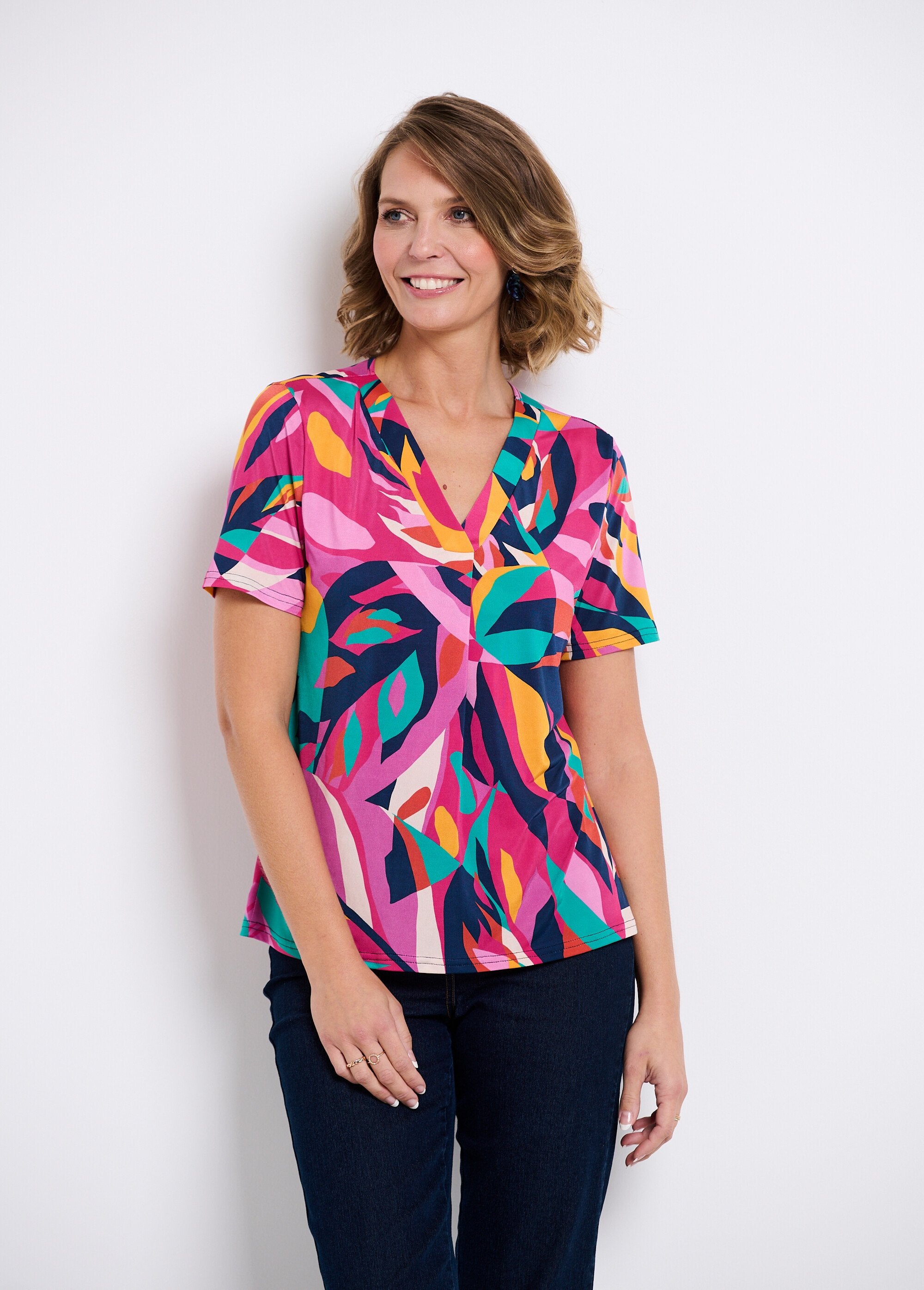 Loose_V-neck_short-sleeved_printed_T-shirt_Multicolor_FA2_slim