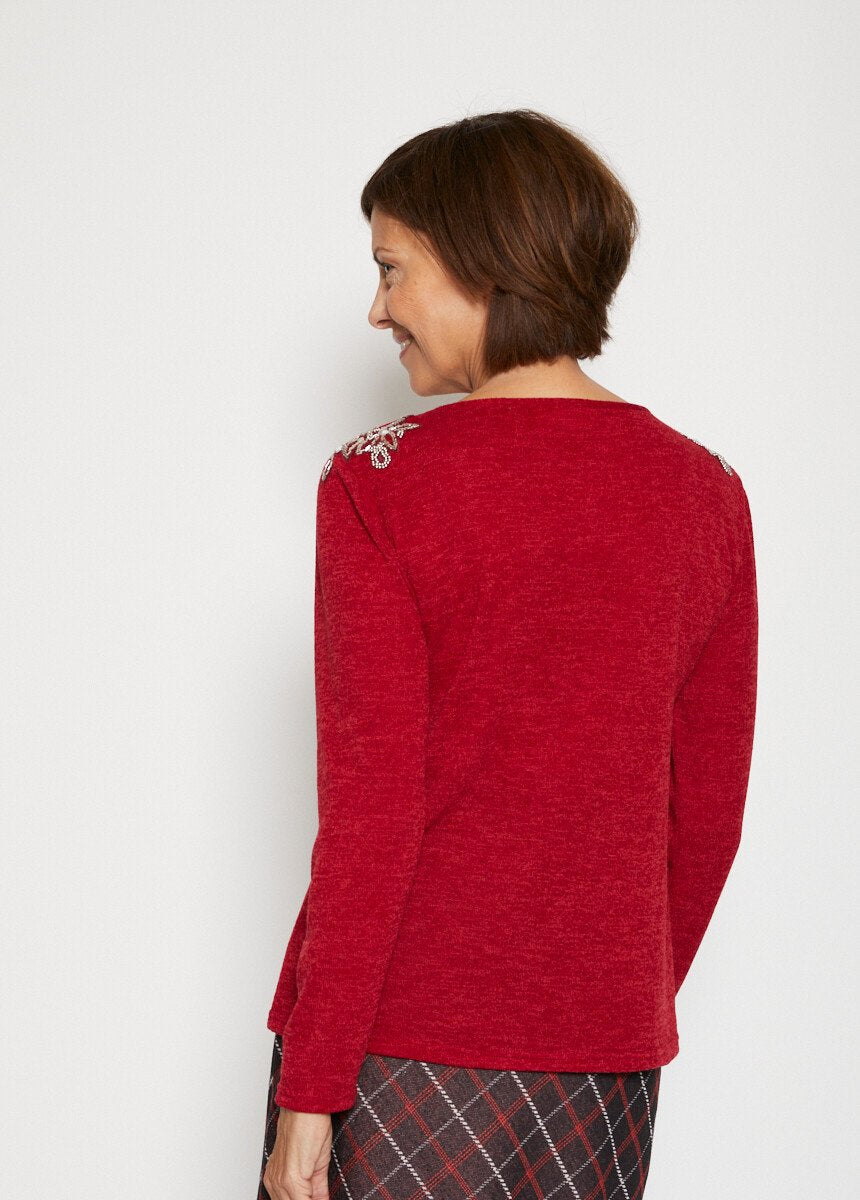 Plain_T-shirt_with_costume_jewelry_details_Red_DO1_slim