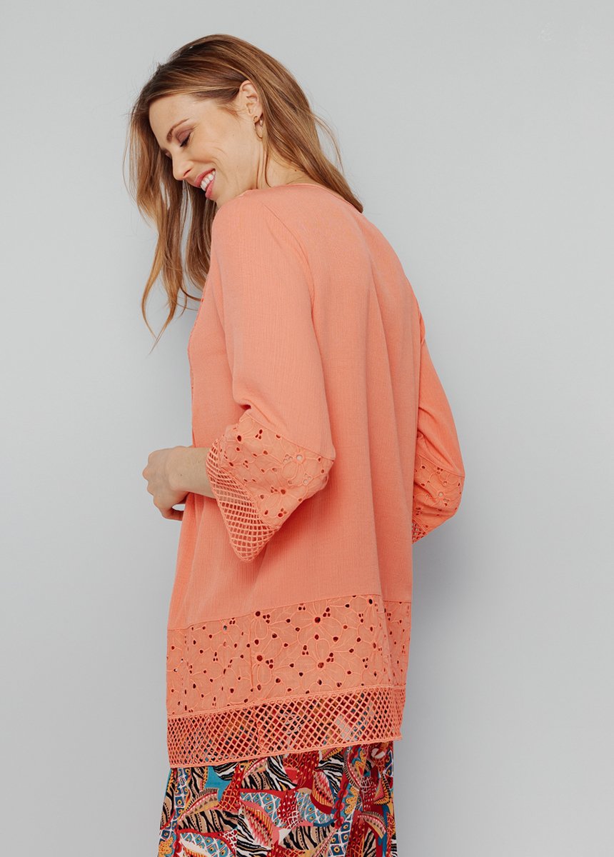 Crepe_and_lace_tunic_Salmon_DR1_slim