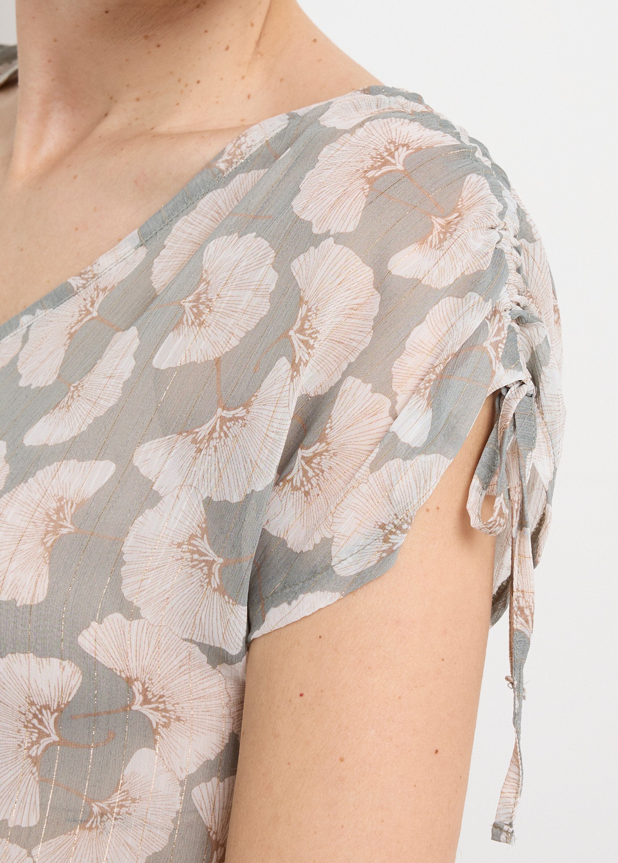 Metallic_thread_voile_tunic_with_ginkgo_pattern_Ecru_and_lime_DE1_slim