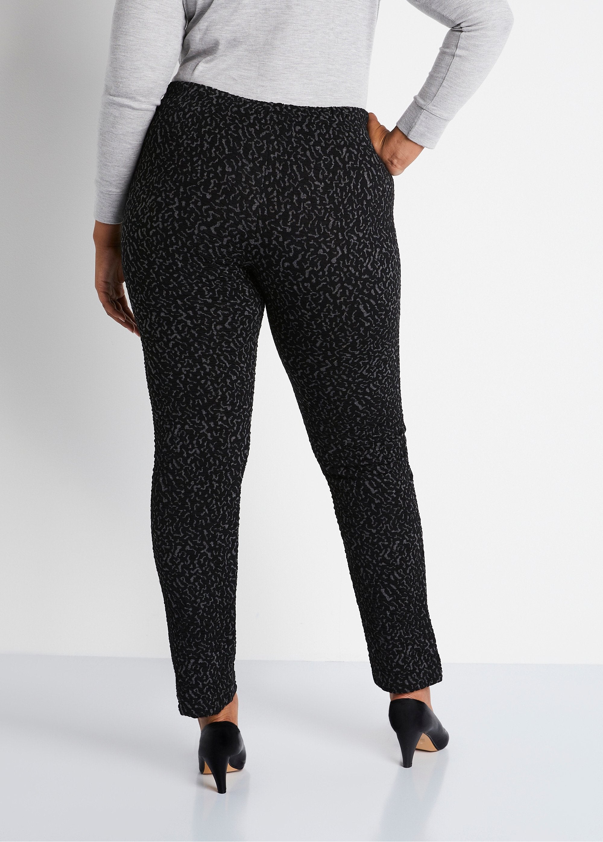 Plain_or_two-tone_stretchy_elasticated_waist_leggings_Gray_and_black_DO1_curvy