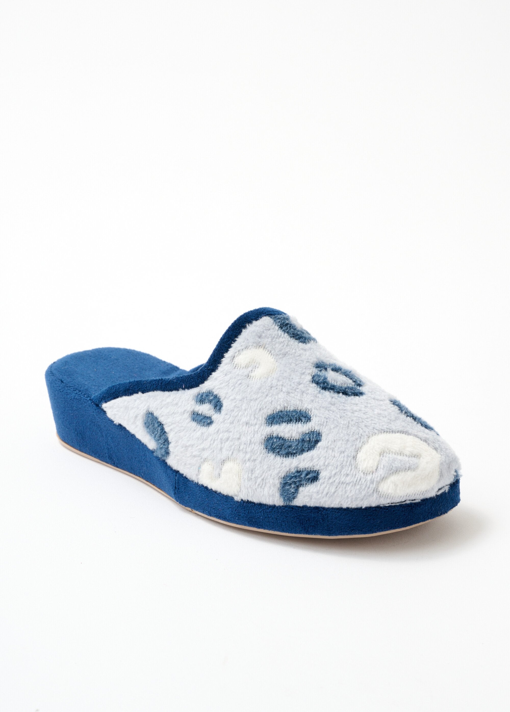 Comfort_width_mule_slipper_Blue_FA1_slim