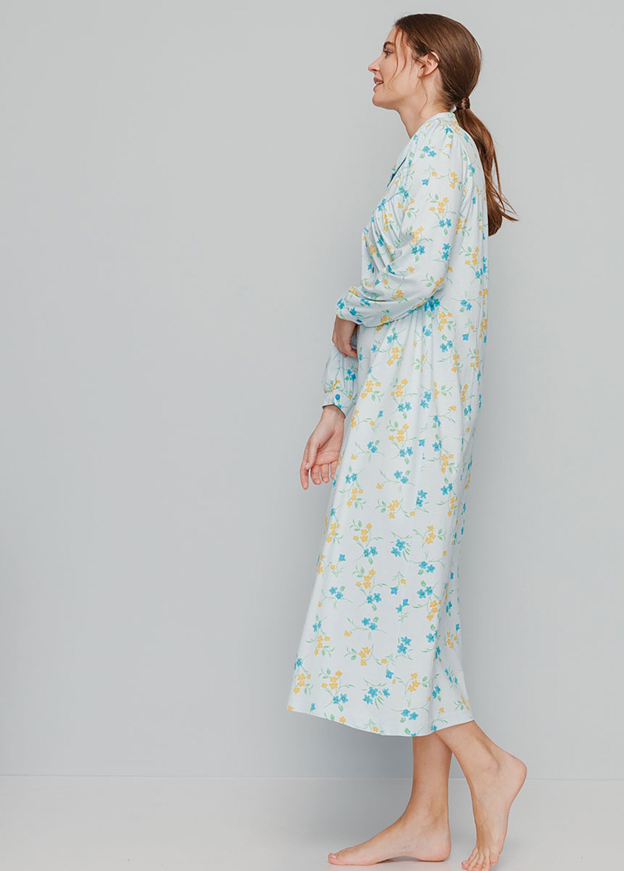 Long-sleeved_printed_nightgown_Blue_DR1_slim