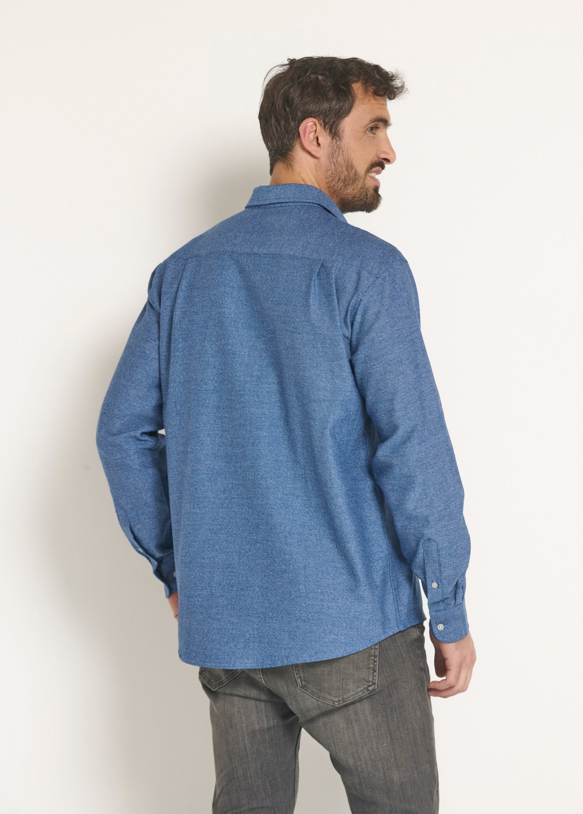 Long_sleeve_buttoned_pocket_shirt_Blue_DO1_slim