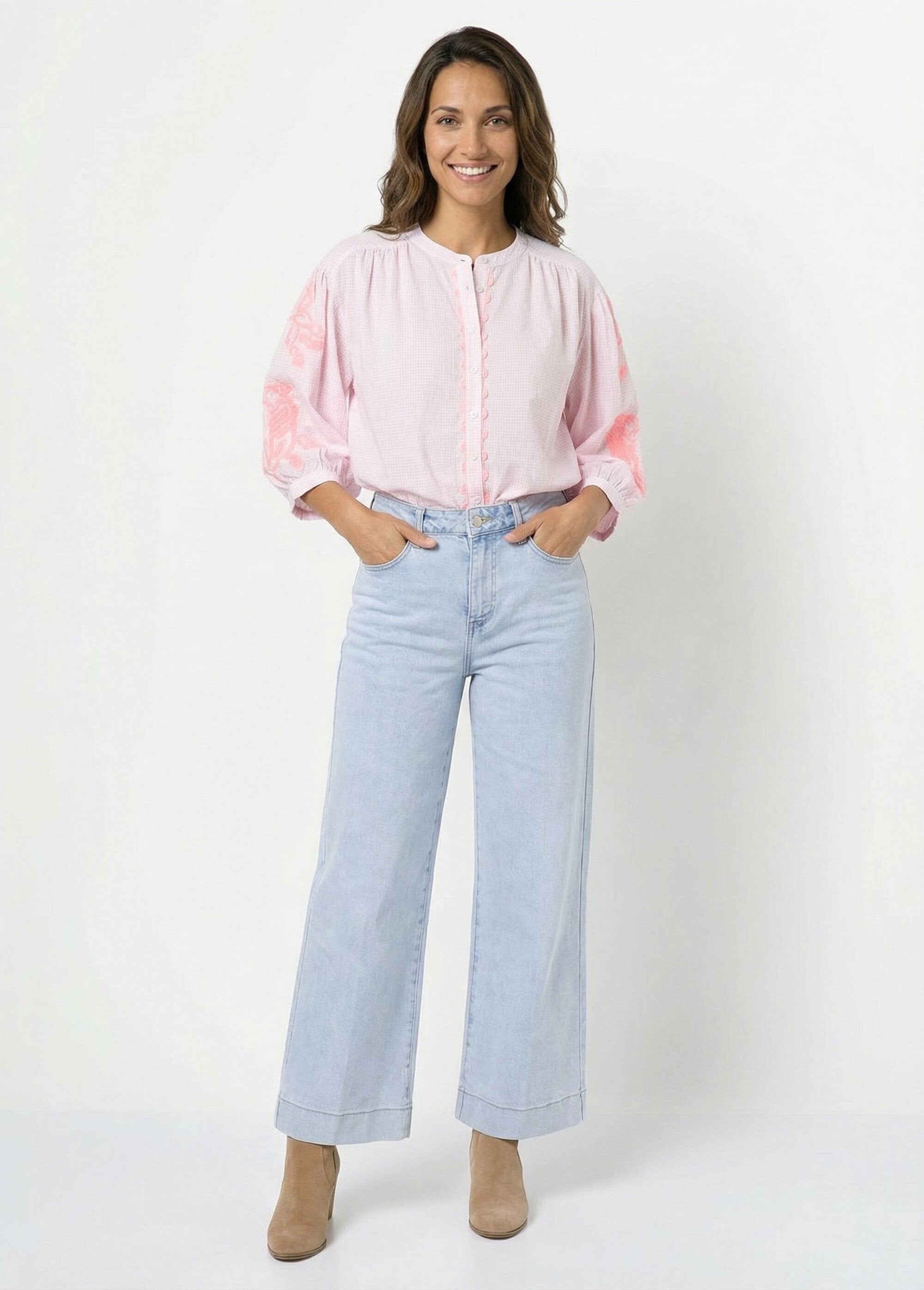 Loose-fitting_gingham_blouse_with_neon_embroidery_Pink_SF1_slim