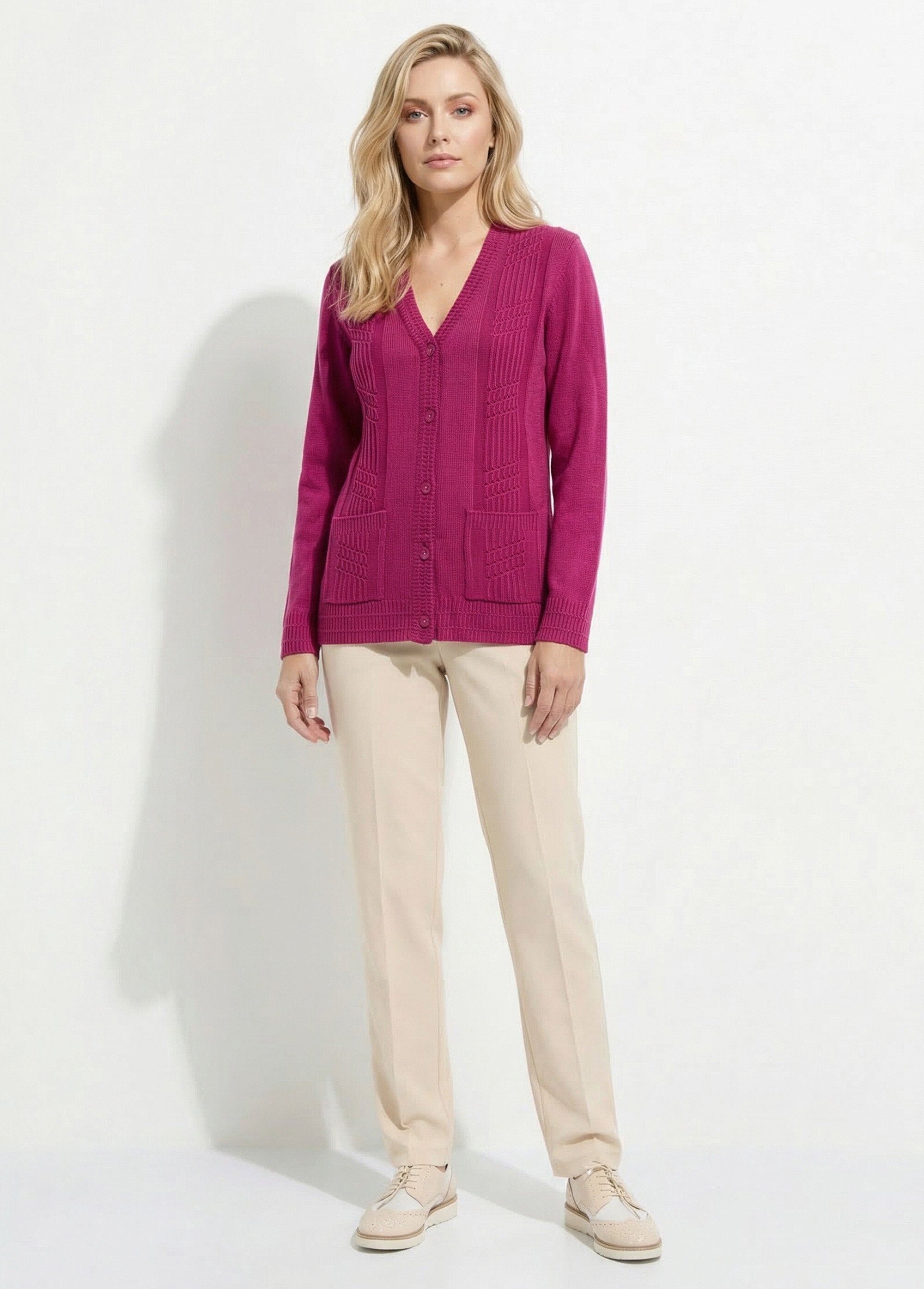 Long-sleeved_buttoned_cardigan_Blackcurrant_SF1_slim