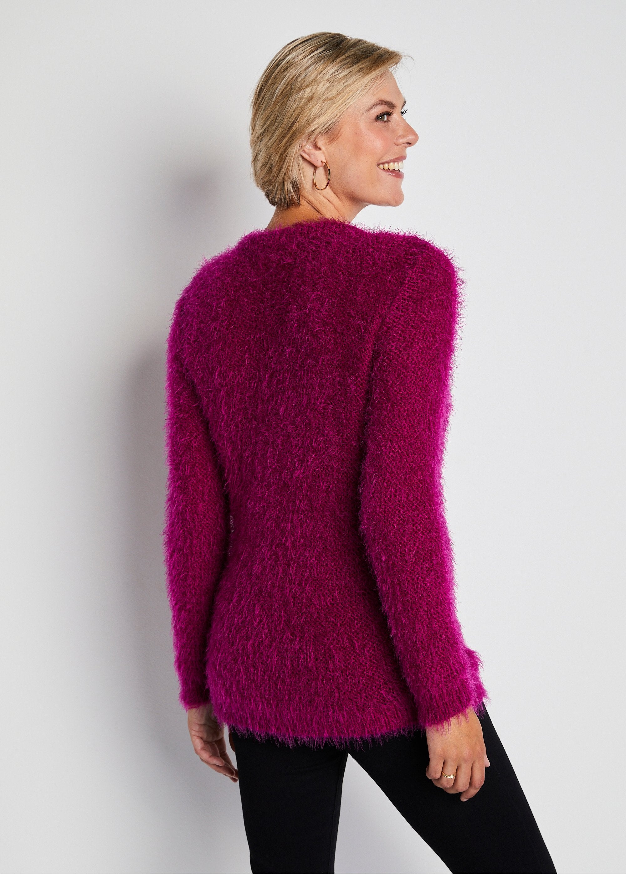 Soft_knit_mid-length_buttoned_cardigan_Fuchsia_DO1_slim