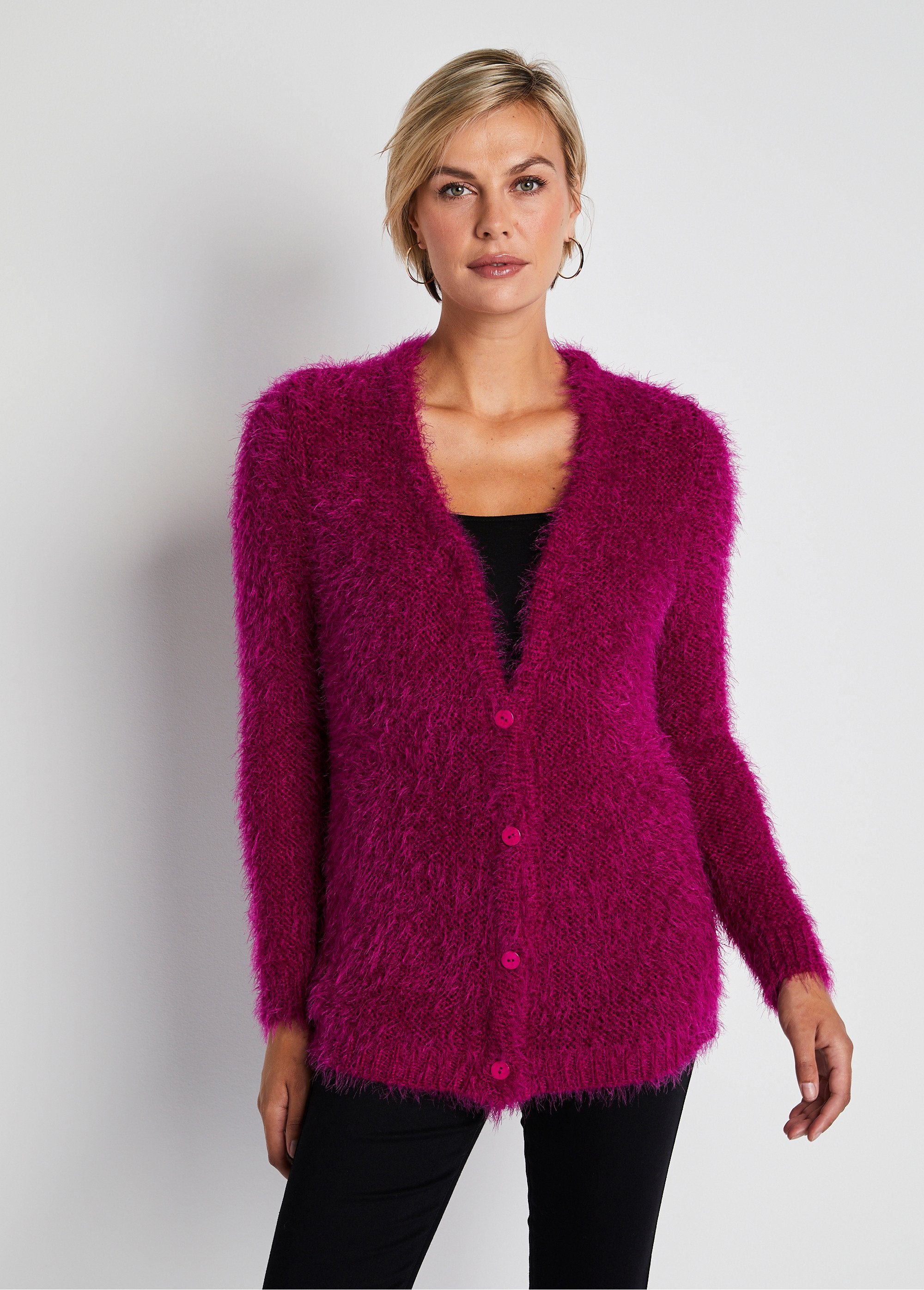 Soft_knit_mid-length_buttoned_cardigan_Fuchsia_FA1_slim