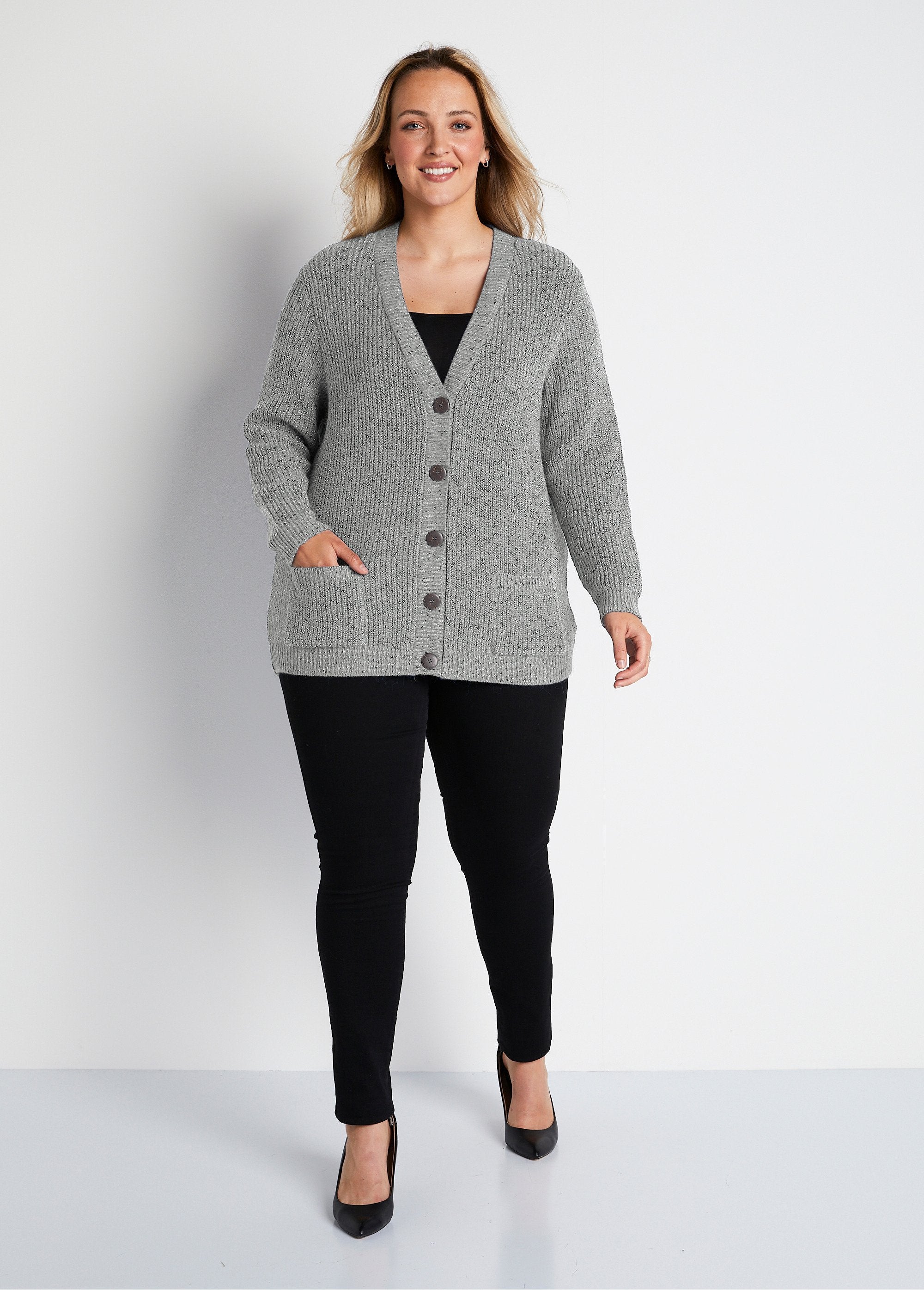 Mid-length_buttoned_cardigan_with_beaded_knit_and_wool_Gray_SF1_curvy