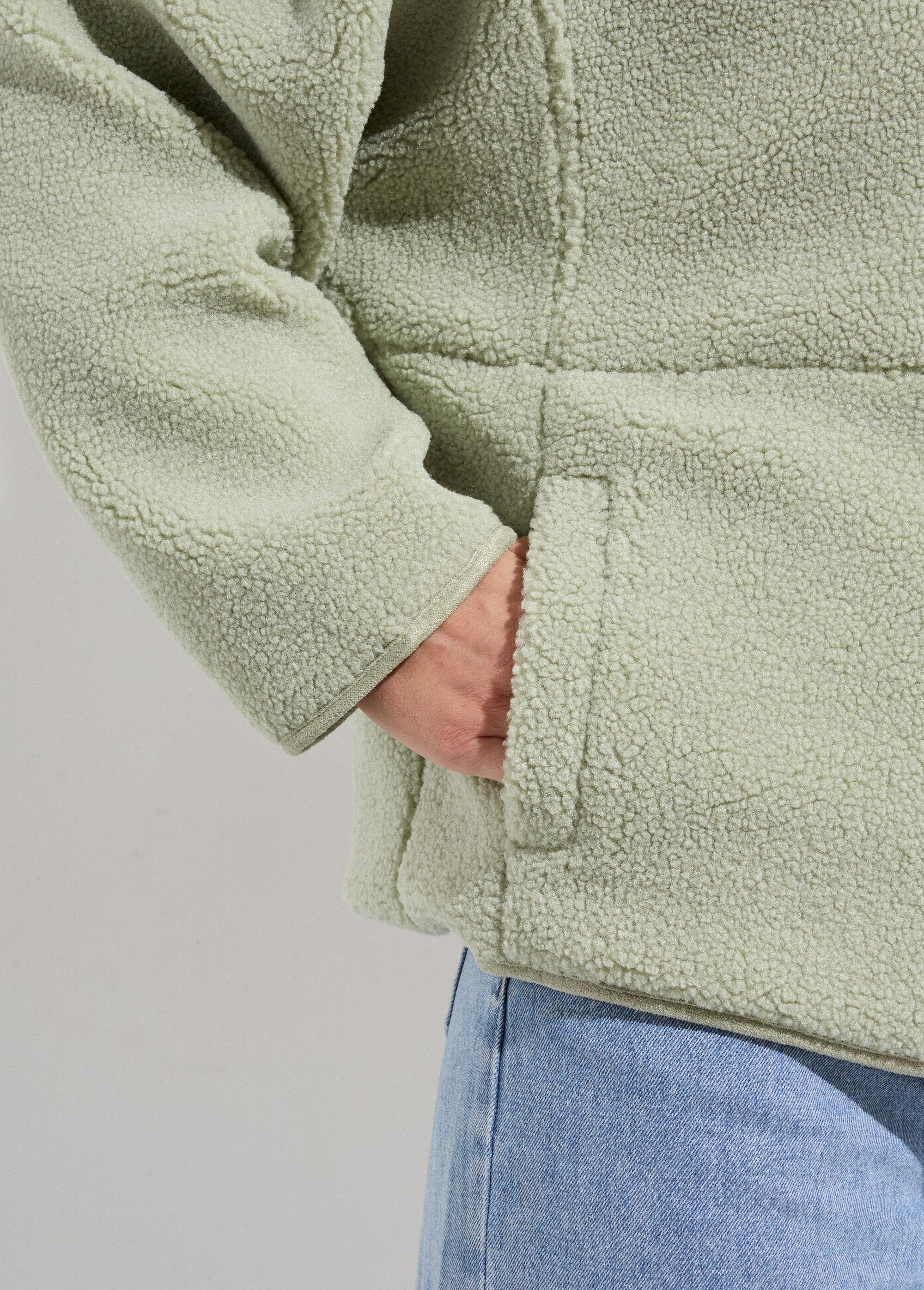Warm_fleece_zip-up_vest,_high_collar_Vert_amande_DE2_slim