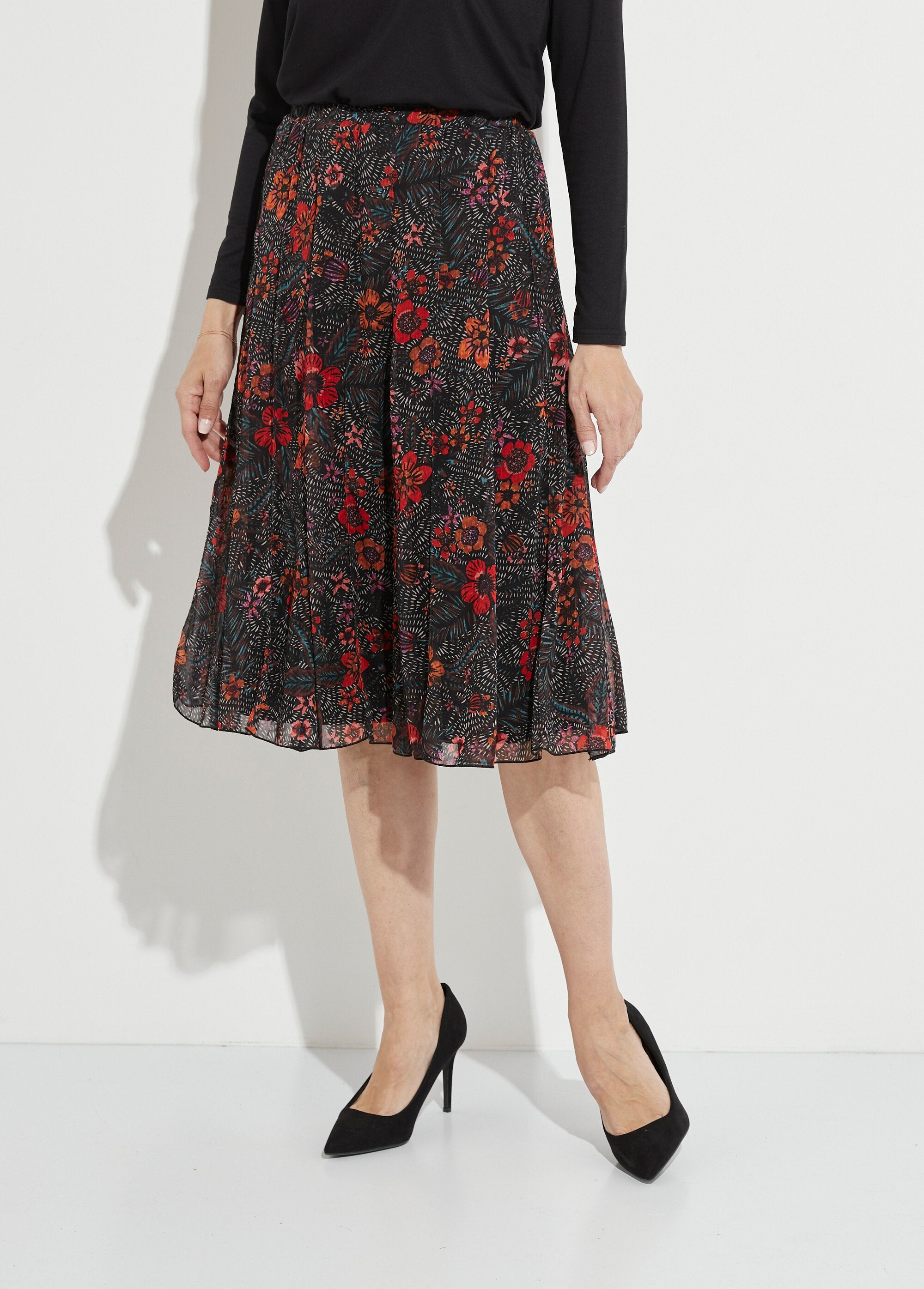 Long_flared_skirt_in_floral_voile_Black_and_red_FA1_slim