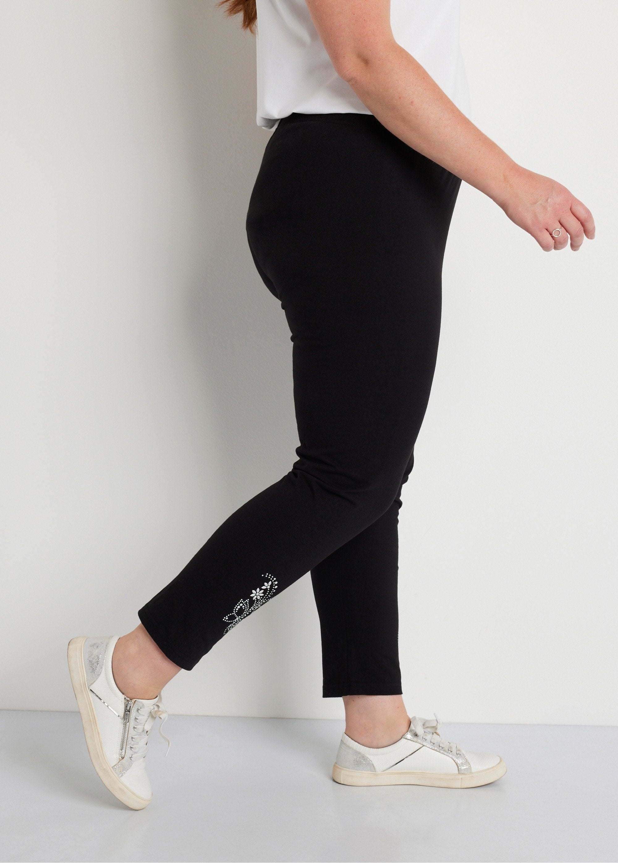 Short_plain_leggings_with_elasticated_waistband_Black_DR1_curvy