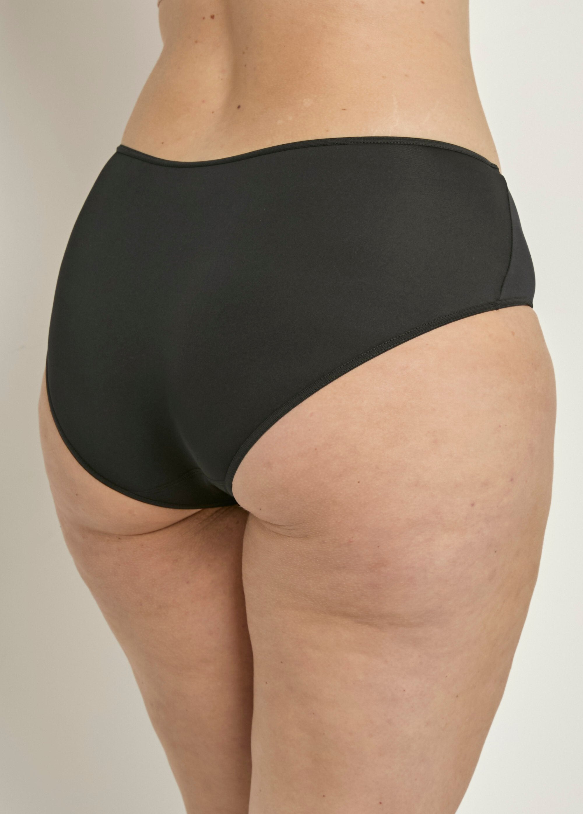 Miss_Mary®_-_Basic_soft_panties_Black_DO1_curvy