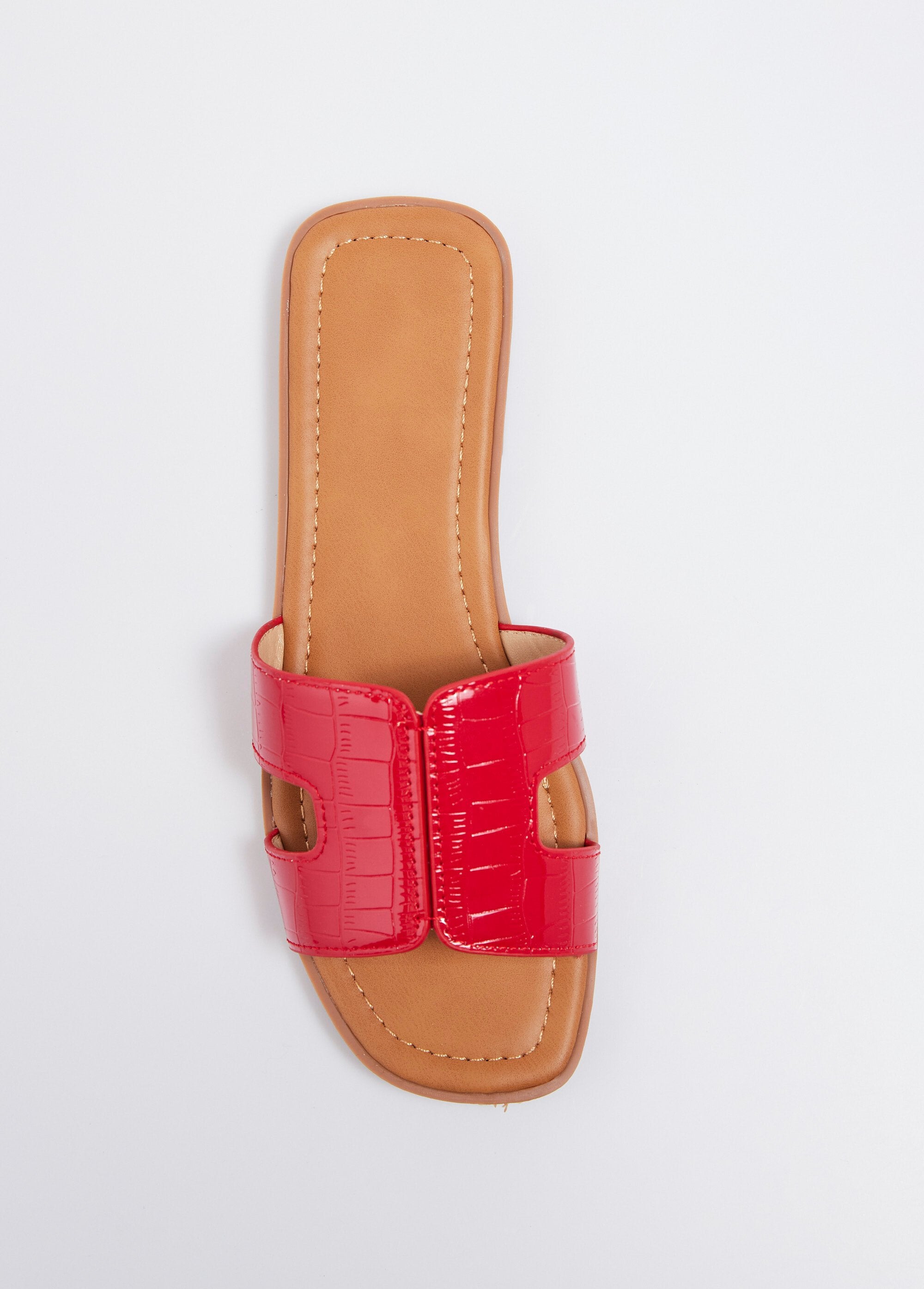 Mules_plates_vernies,_imitation_croco_Vernis_rouge_OV1_slim