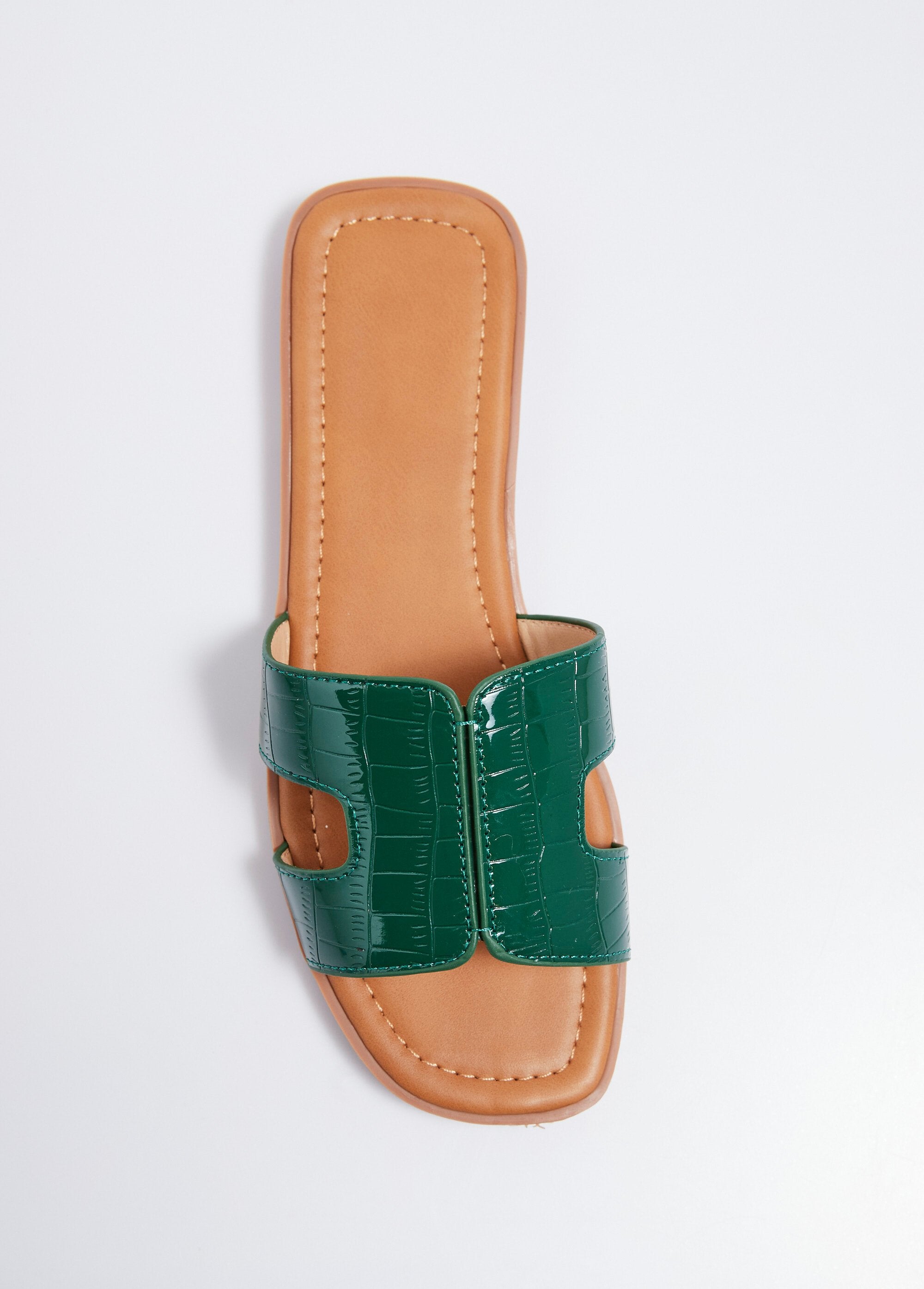 Mules_plates_vernies,_imitation_croco_Vernis_vert_OV1_slim