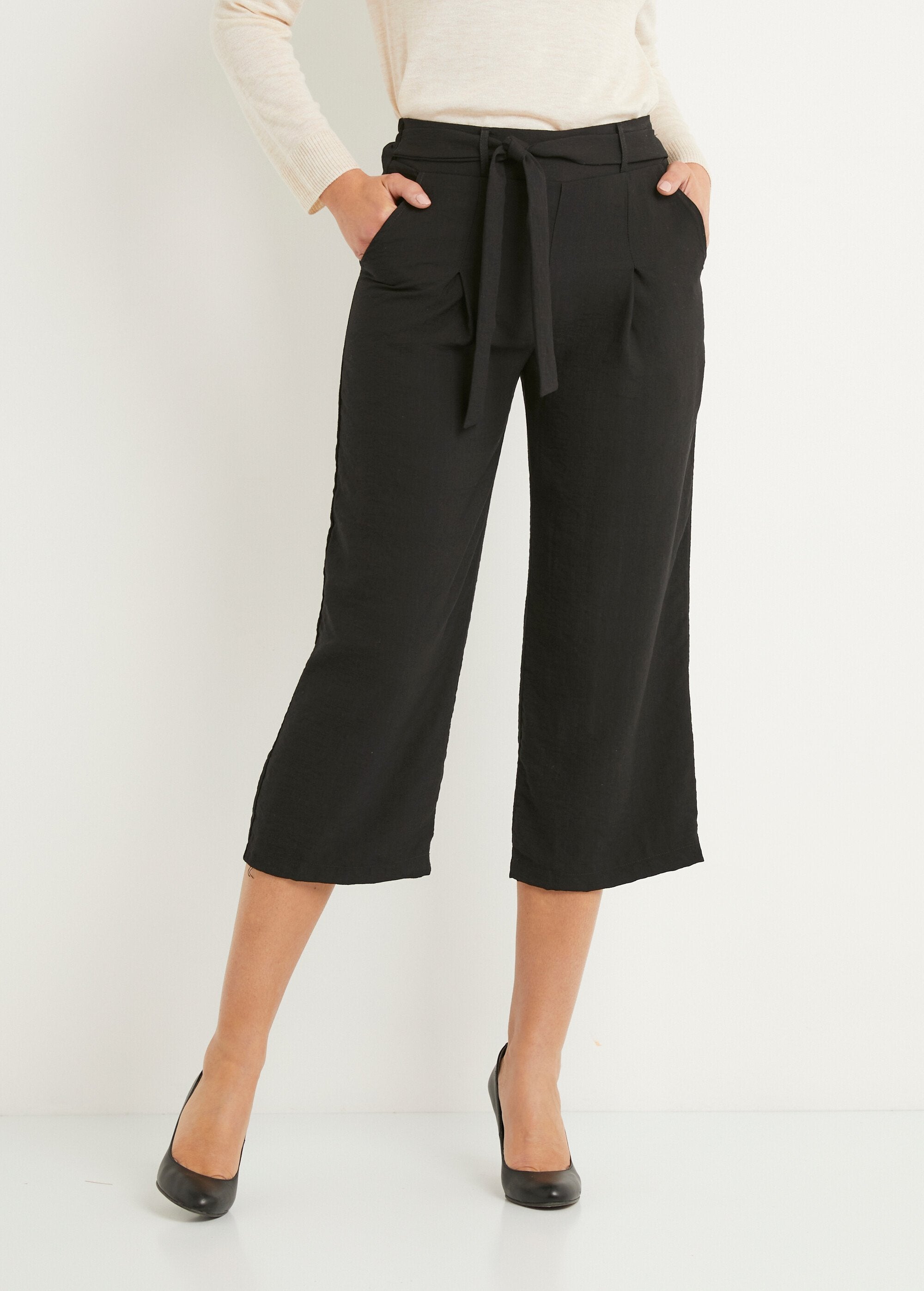 Linen-effect_fabric_capri_pants_Black_FA1_slim