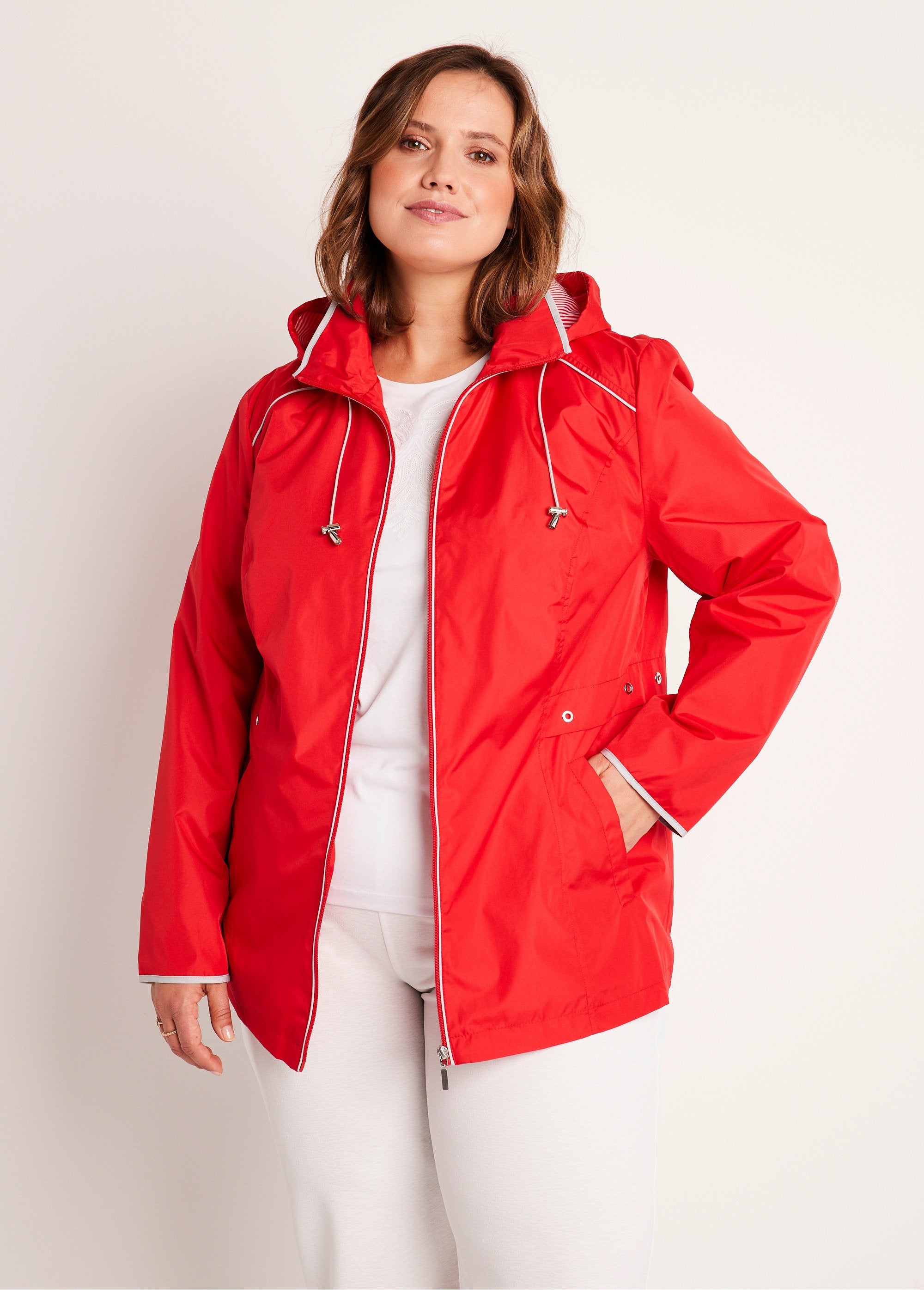 Short_zipped_parka_Red_FA1_curvy