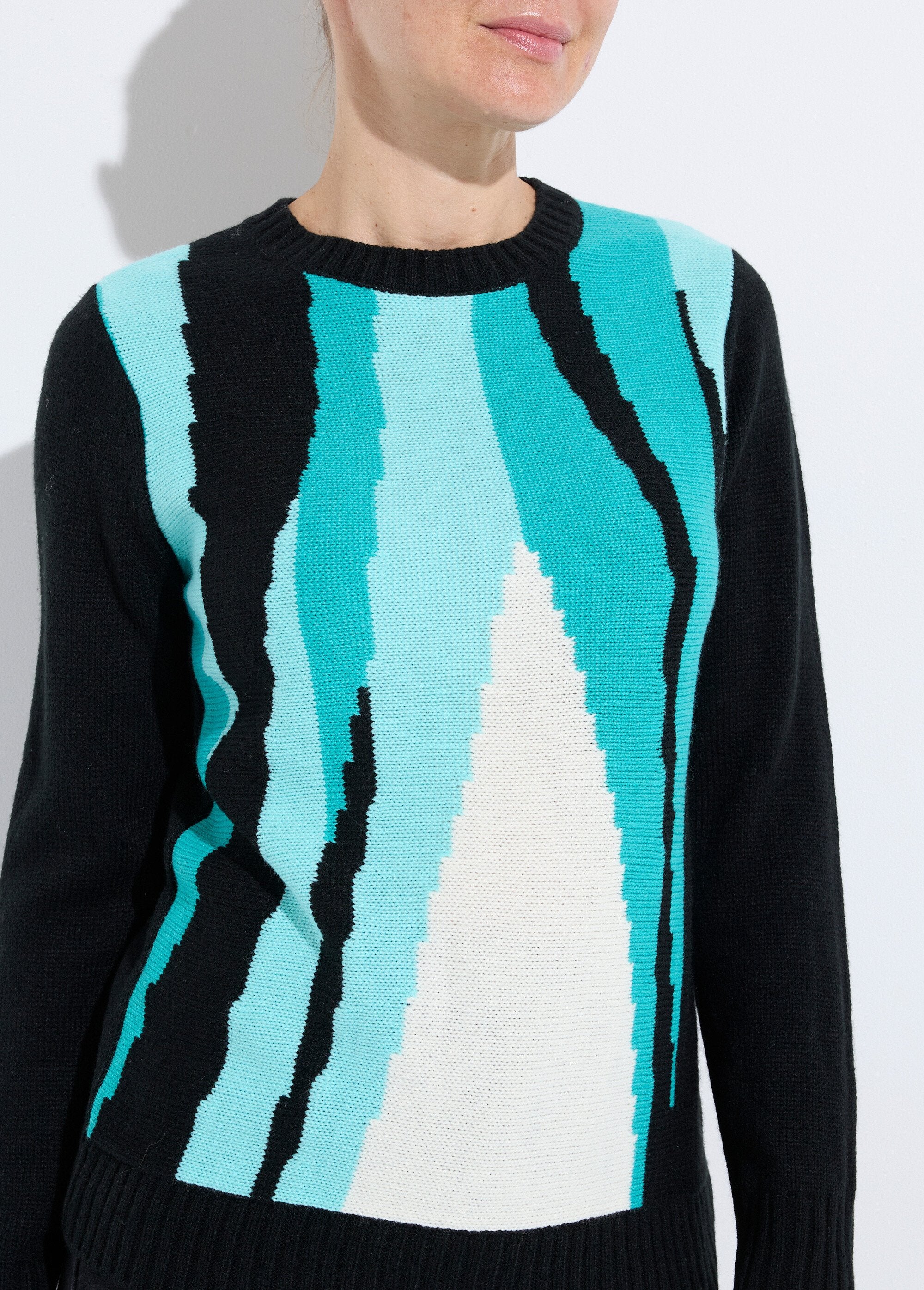 Pull_chaud_col_rond_jacquard_graphique_Noir_et_aqua_DE1_slim