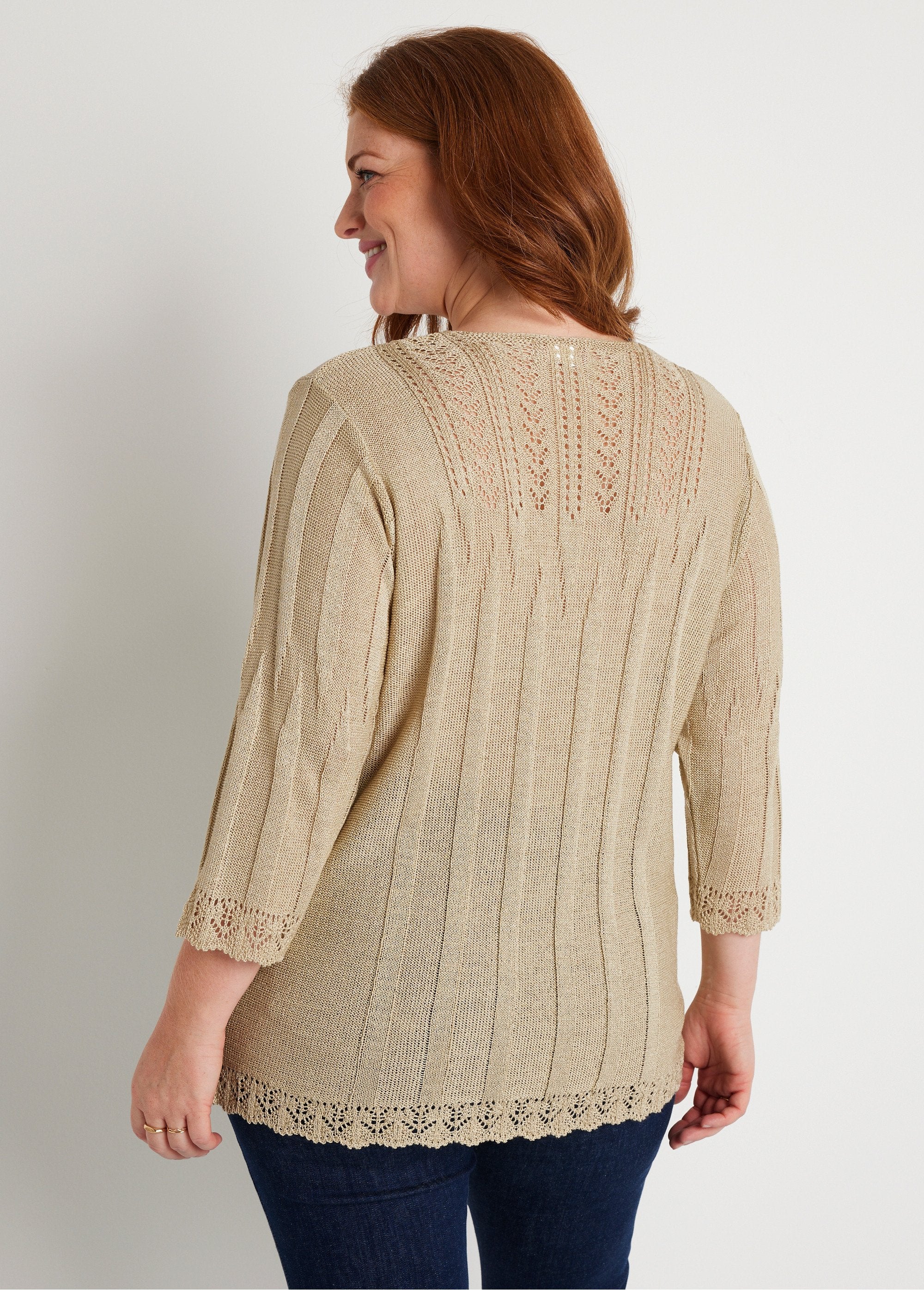 Short_openwork_round_neck_sweater_String_DO1_curvy