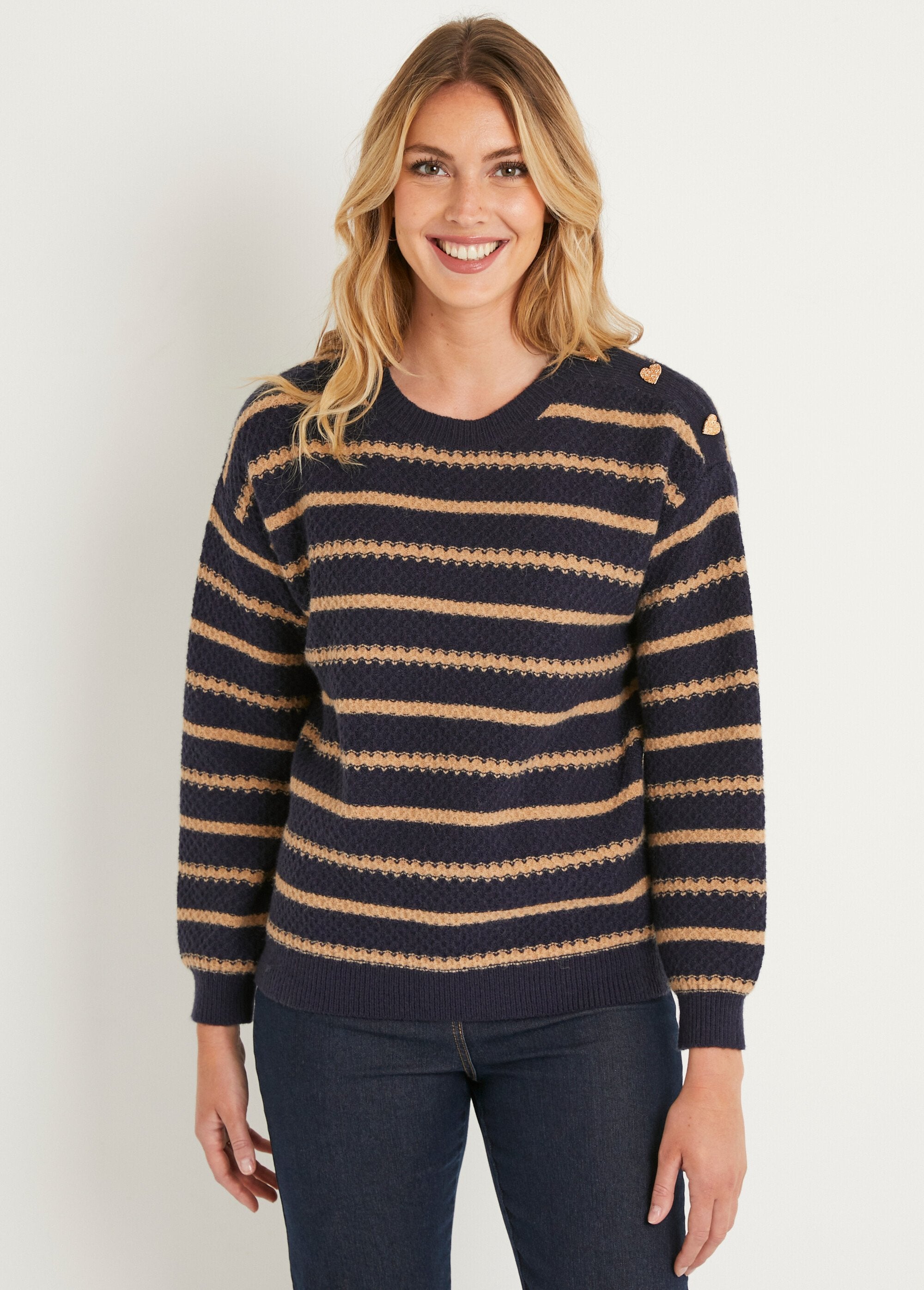 Soft_striped_sweater_round_neck_fancy_knit_Navy_and_camel_FA1_slim