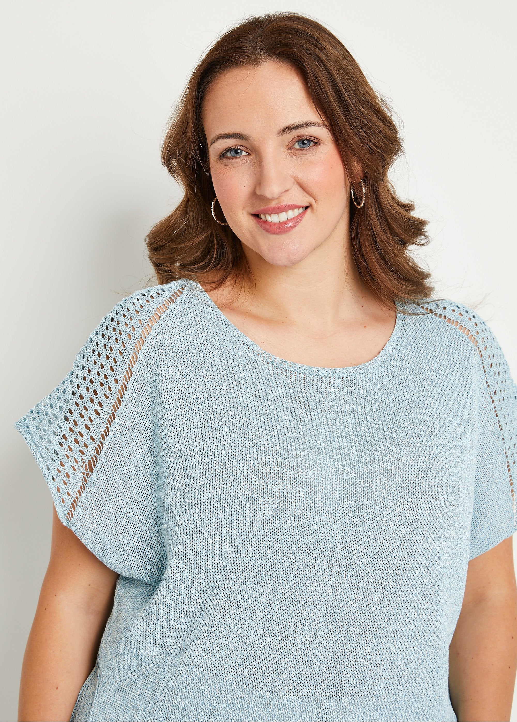 Fine_openwork_short-sleeved_sweater_Blue_DE1_curvy