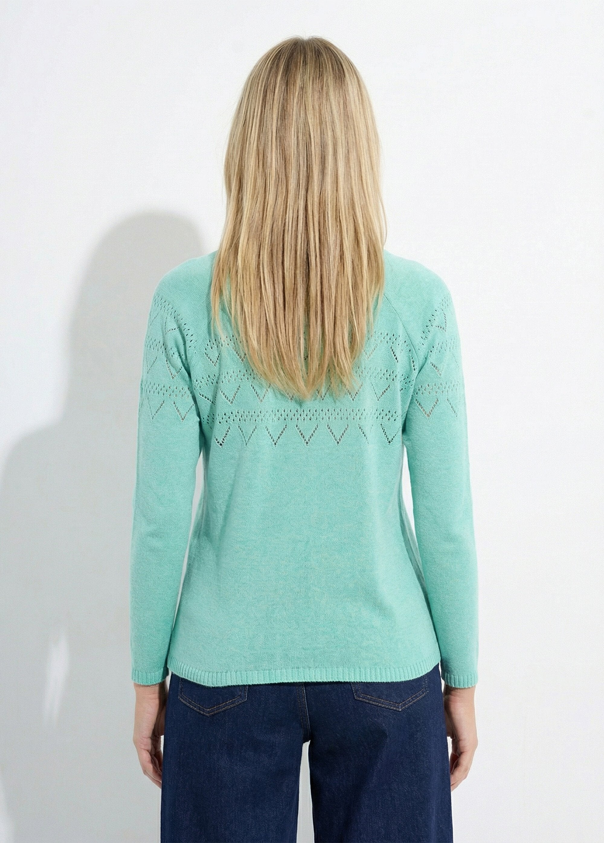 Thin,_openwork_sweater_with_long_raglan_sleeves_Green_DO1_slim