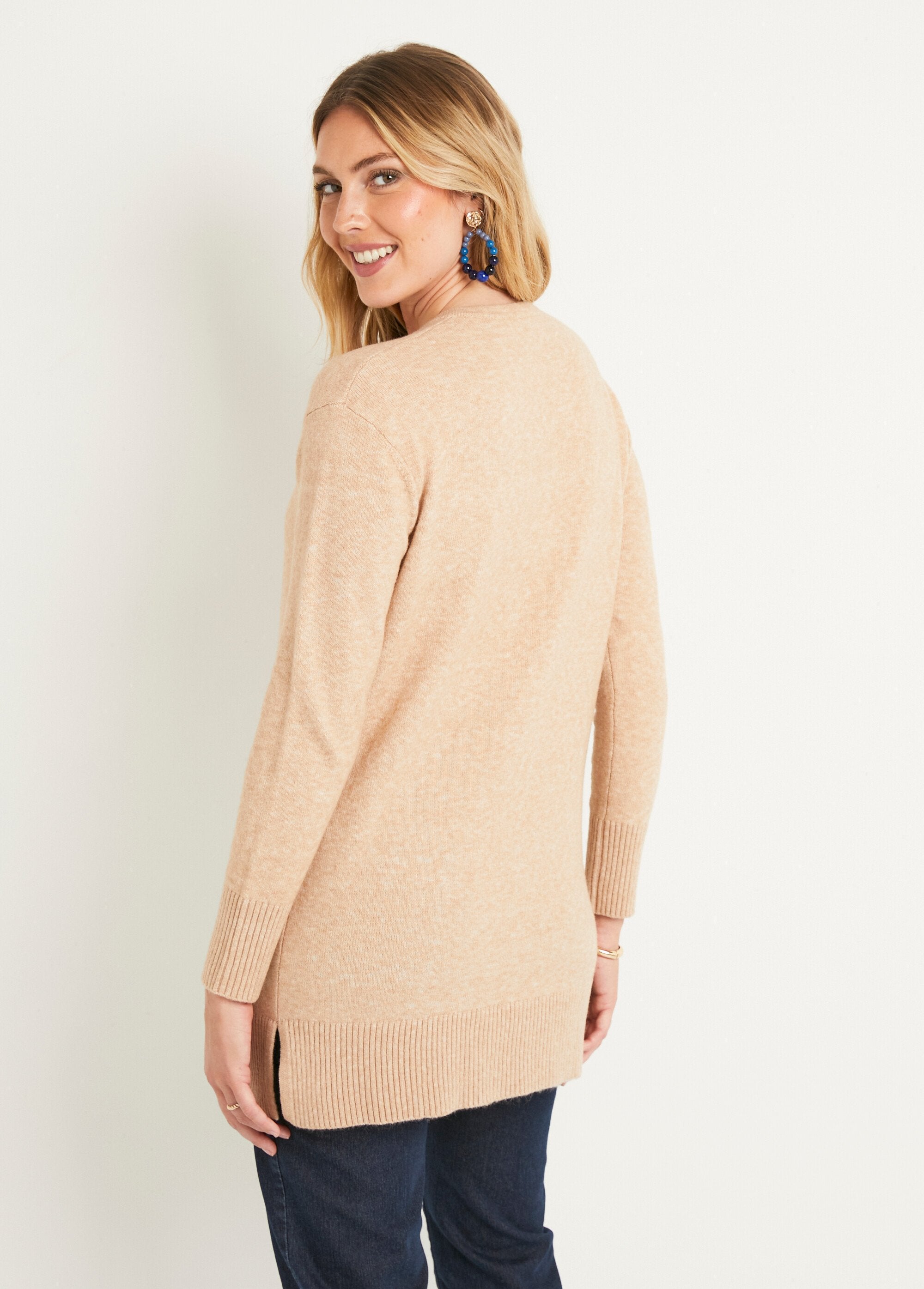 Long_V-neck_mottled_wool_tunic_sweater_Sand_DO1_slim