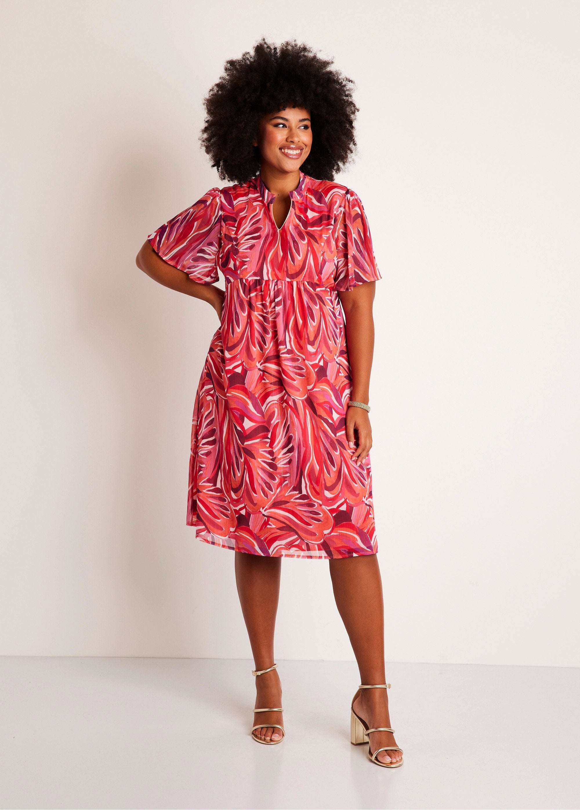 Short_flared_leaf_pattern_dress_Fuchsia_and_pink_FA1_curvy