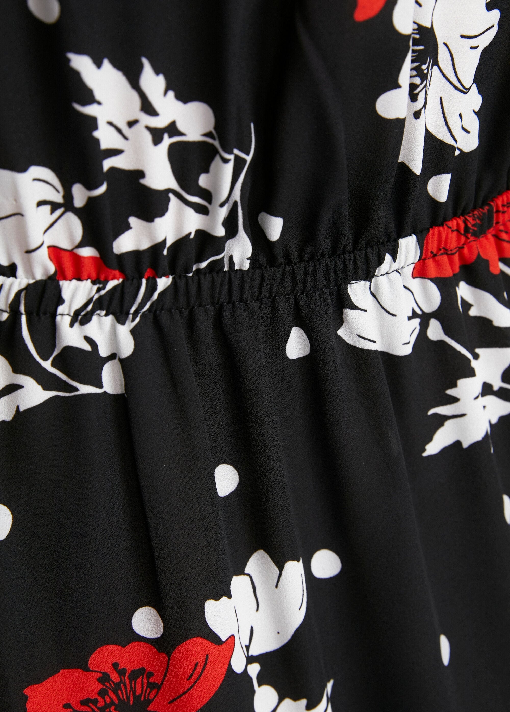 Short_floral_straight_dress_Black_background_DE4_slim