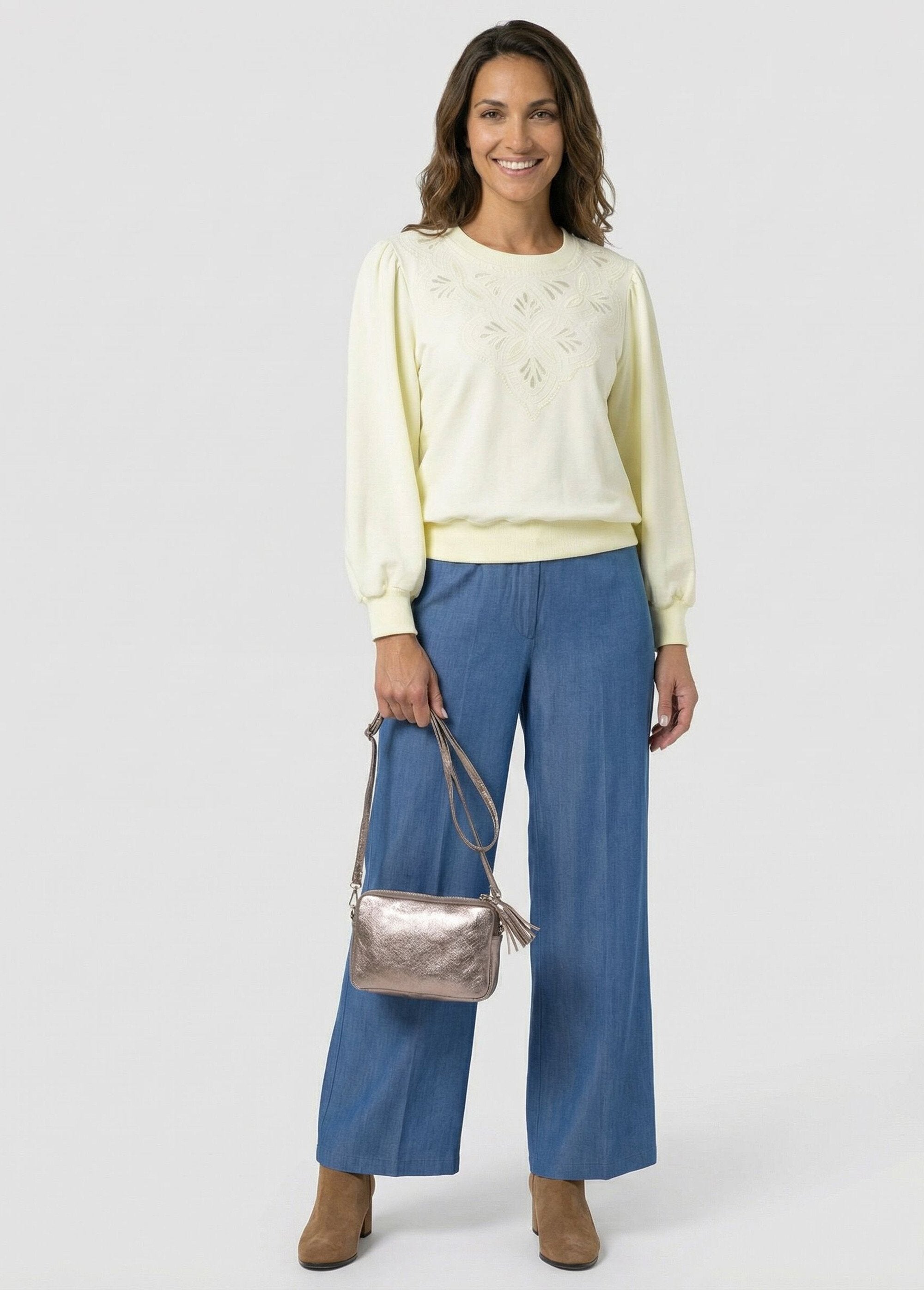 Sweat_molleton_pur_coton_brodé_ajouré_Jaune_SF1_slim