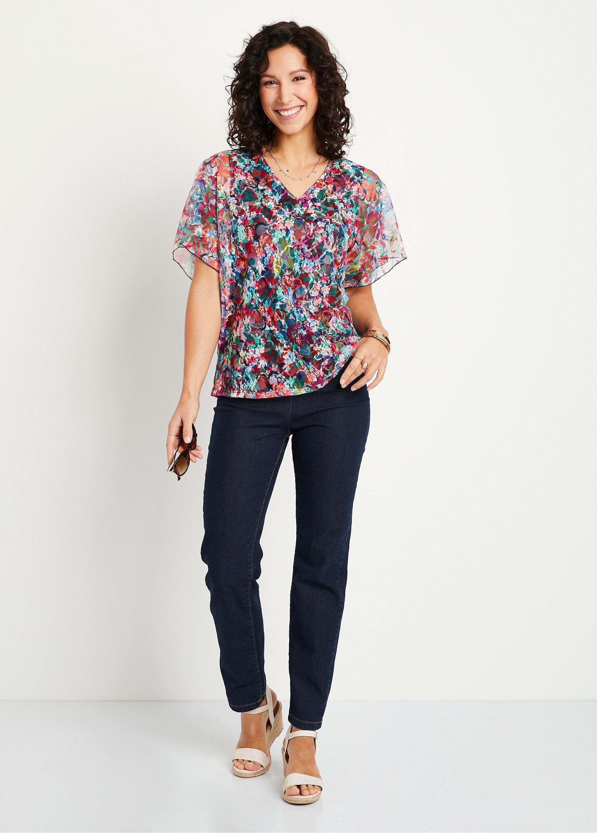 Short_floral_lace_t-shirt_Fuchsia_and_blue_SF1_slim