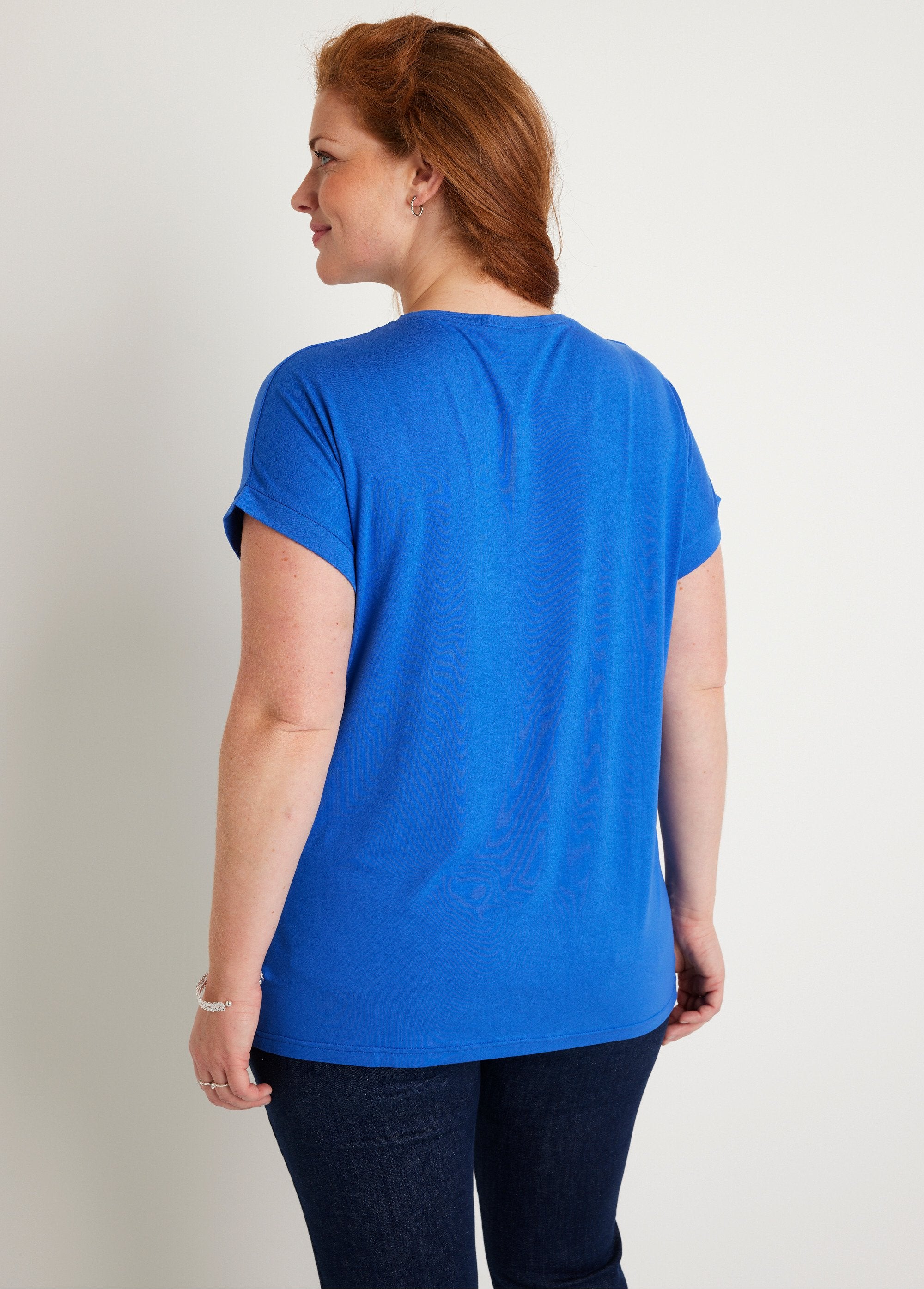 Long_plain_short-sleeved_t-shirt_Blue_DO1_curvy