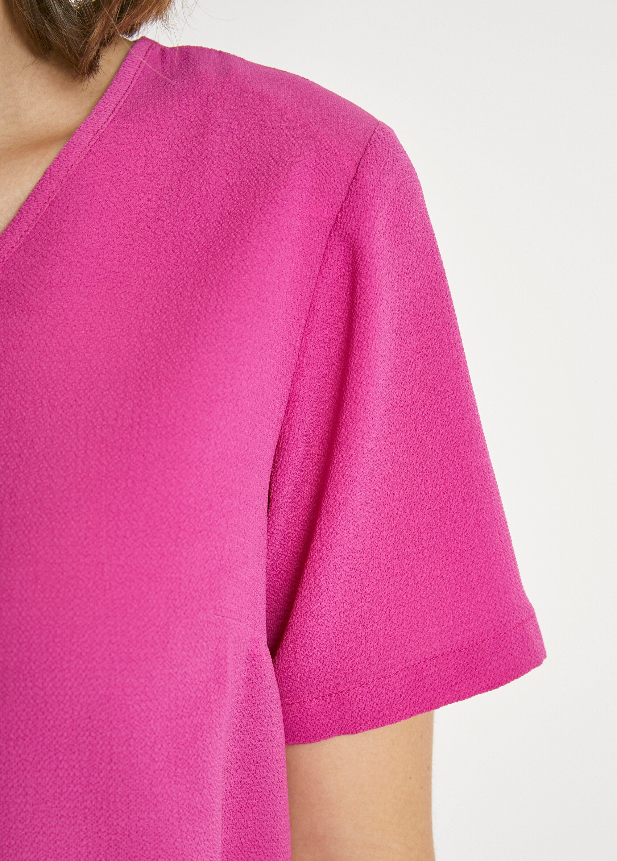 Ample_mid-length_tunic_in_crepe_fabric_Plain_fuchsia_DE2_slim