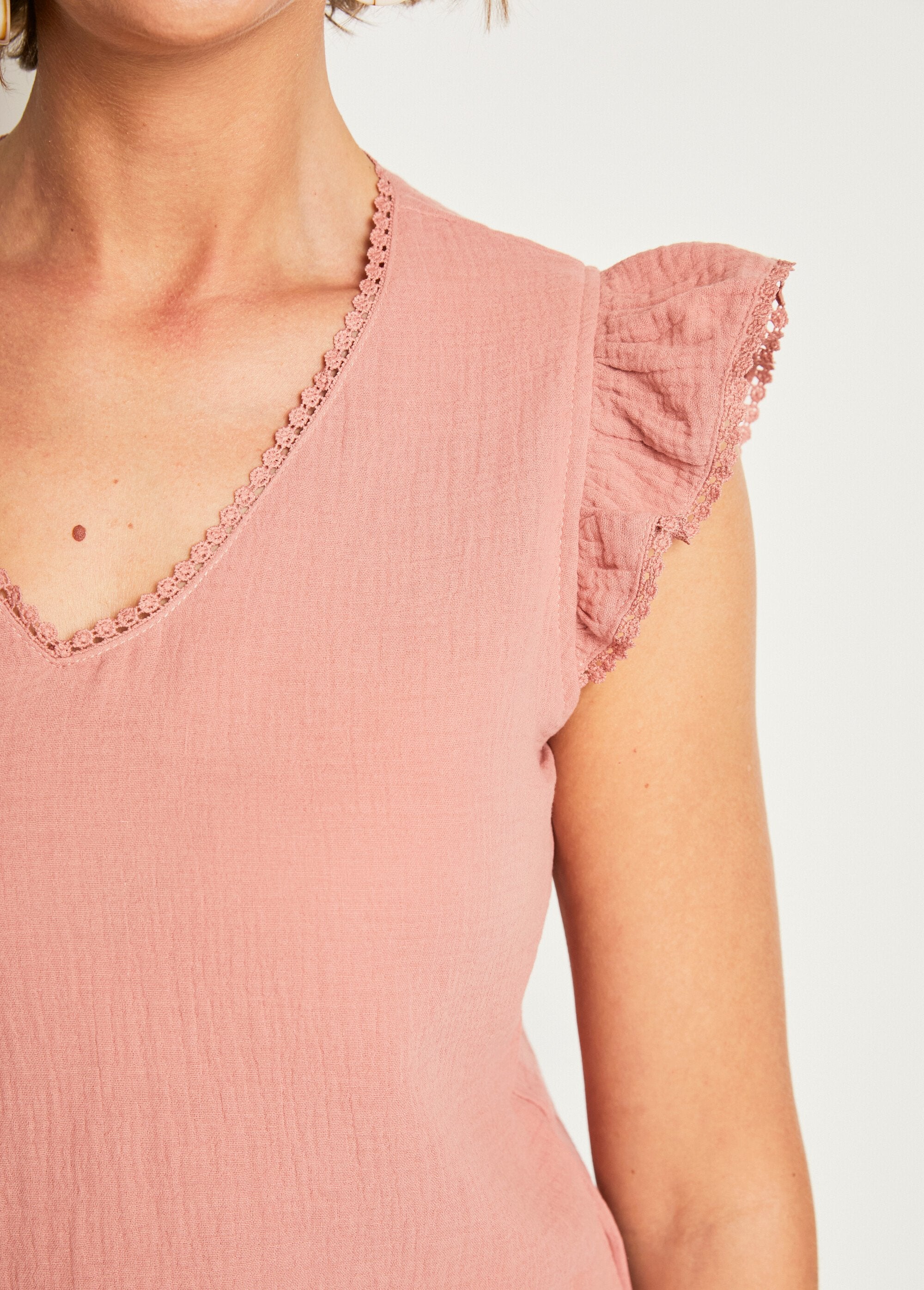 V-neck_tunic_with_fancy_sleeves_Old_pink_DE3_slim