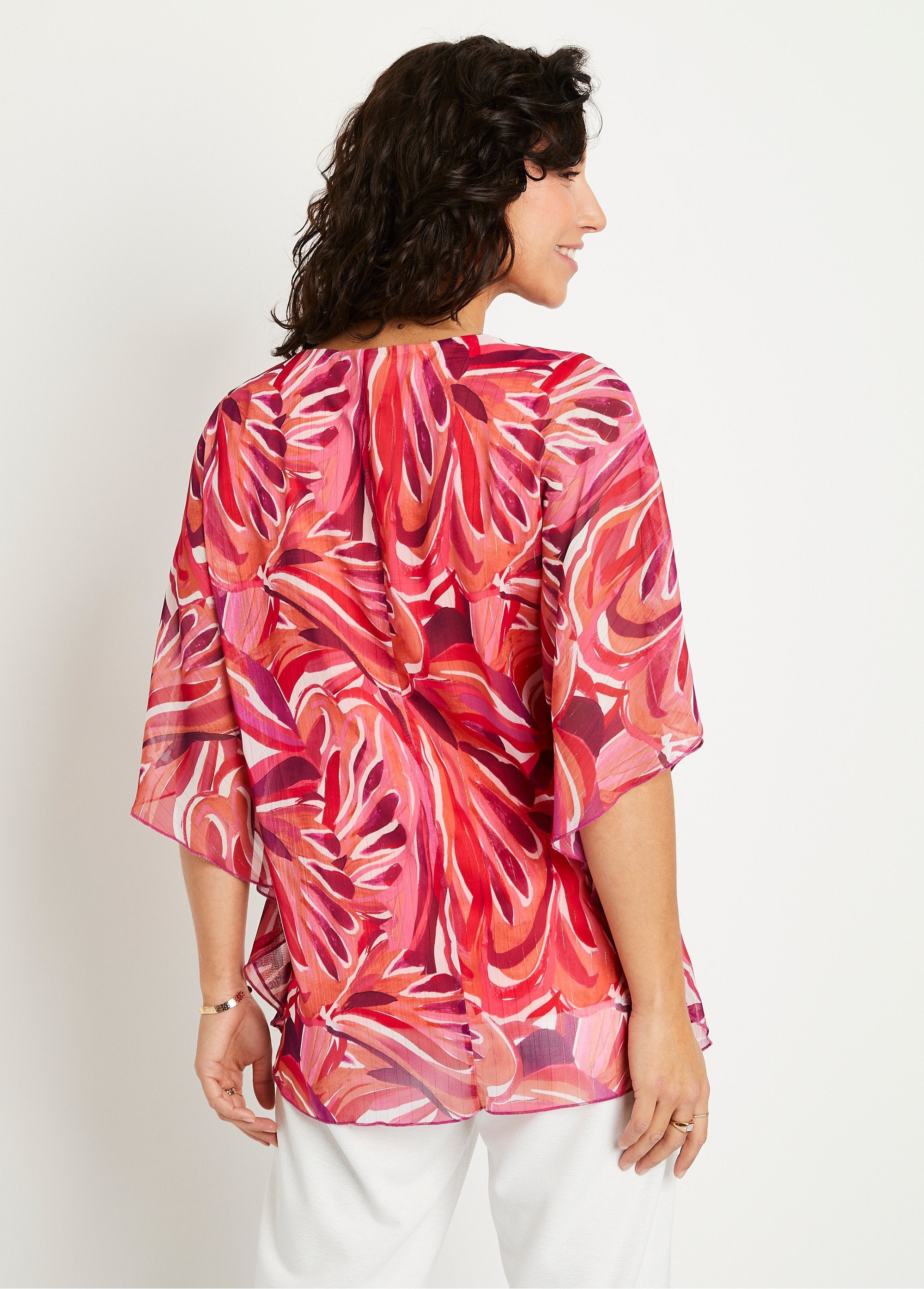 Long_flowing_tunic_with_leaf_pattern_Fuchsia_and_pink_DO1_slim