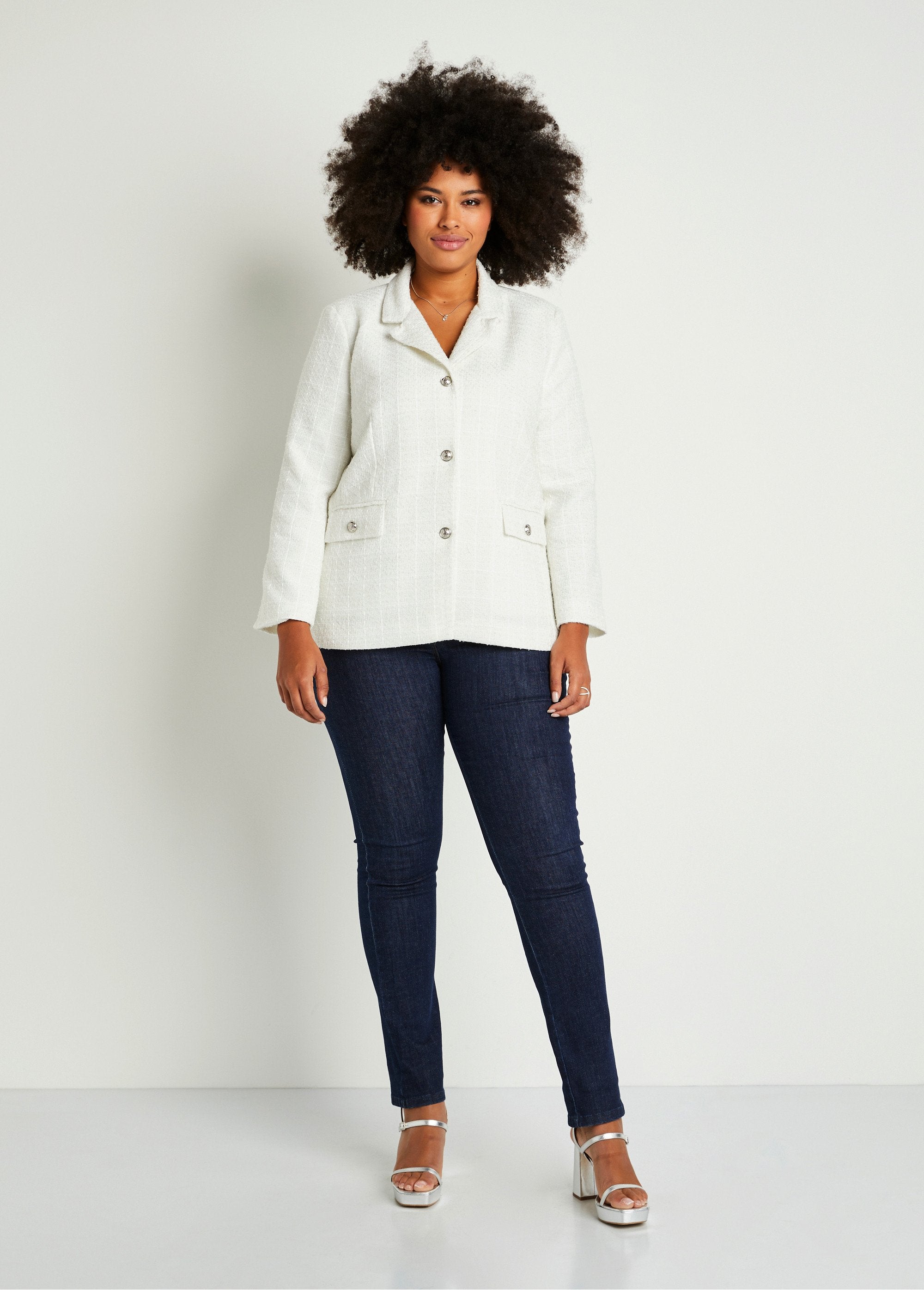 Straight_buttoned_jacket_in_basket_weave_fabric_with_tailored_collar_Ivory_SF1_curvy