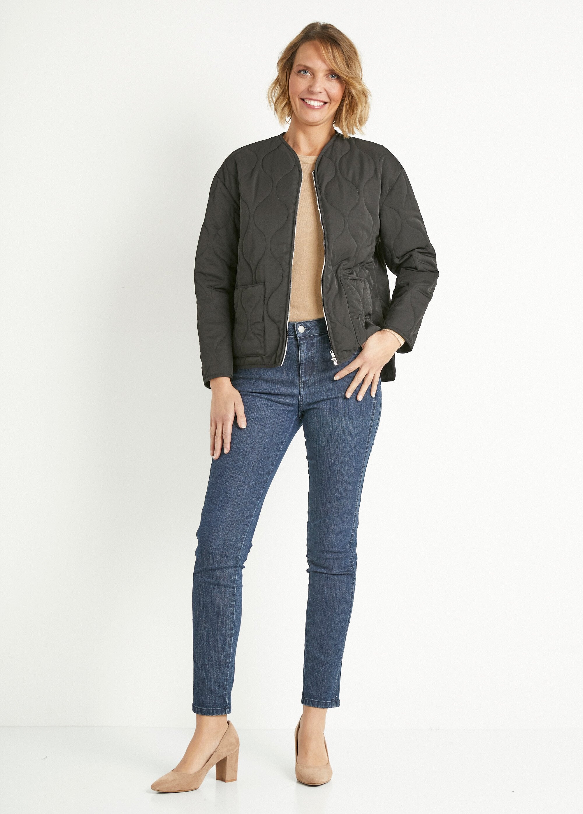 Plain_quilted_jacket_with_zipper_and_topstitching_Noir_SF1_slim